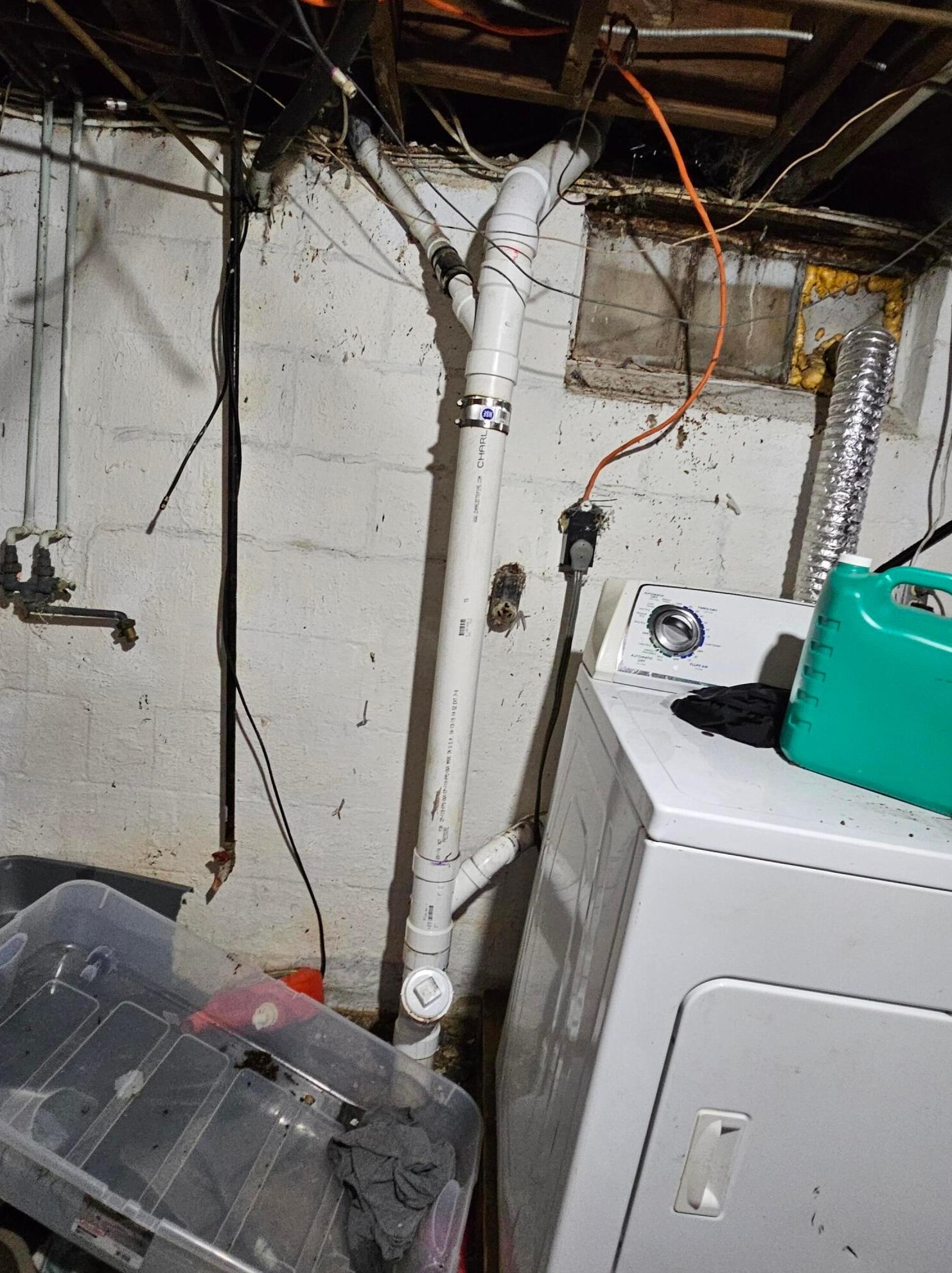 2453 Delbert Rd, Columbus OH  43211-1882 exterior