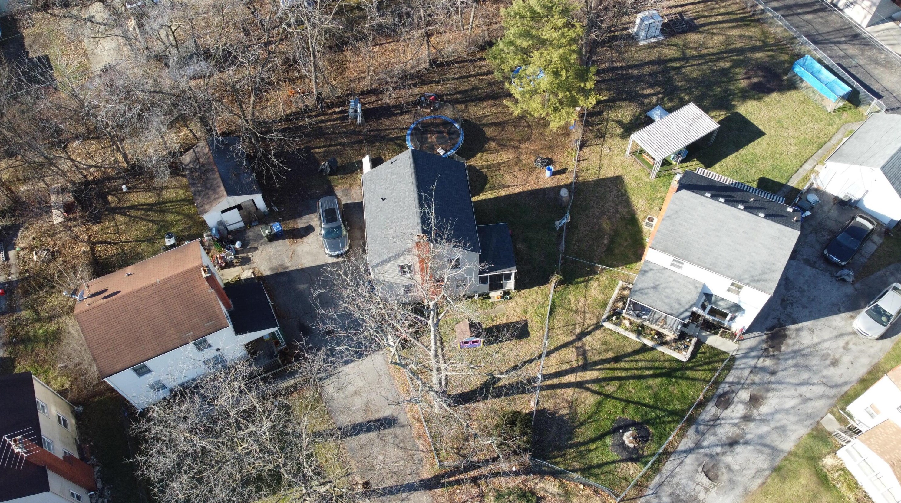 2453 Delbert Rd, Columbus OH  43211-1882 exterior