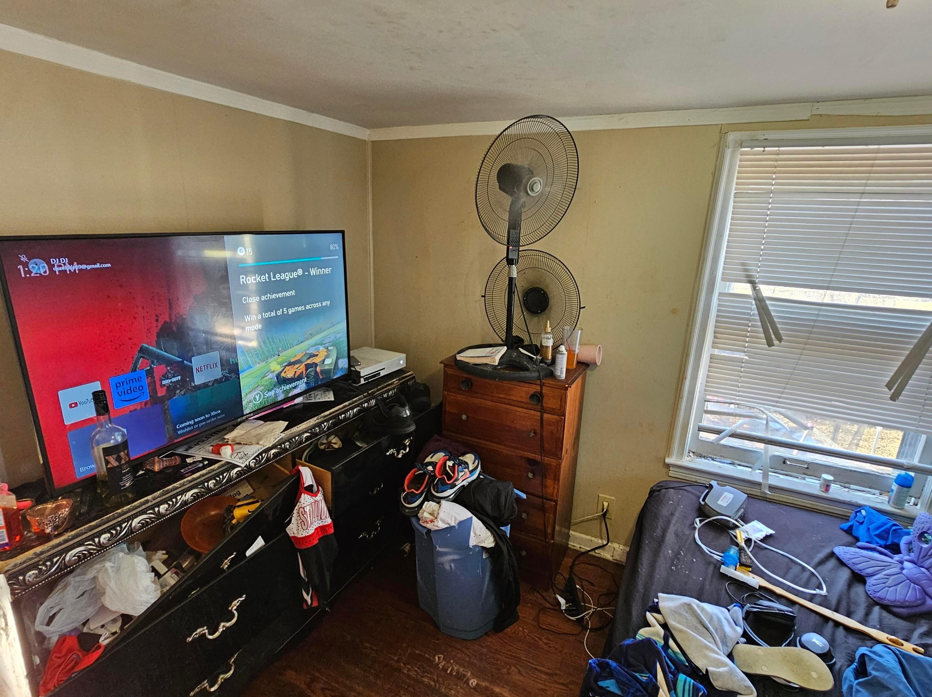 2453 Delbert Rd, Columbus OH  43211-1882 exterior