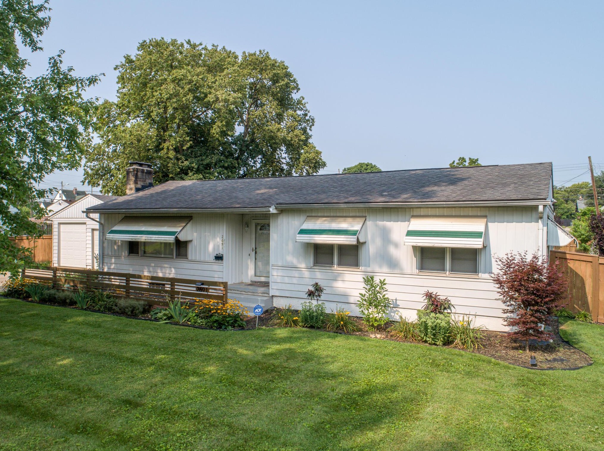 2691 Thorndale Ave, Columbus, OH 43207-3041