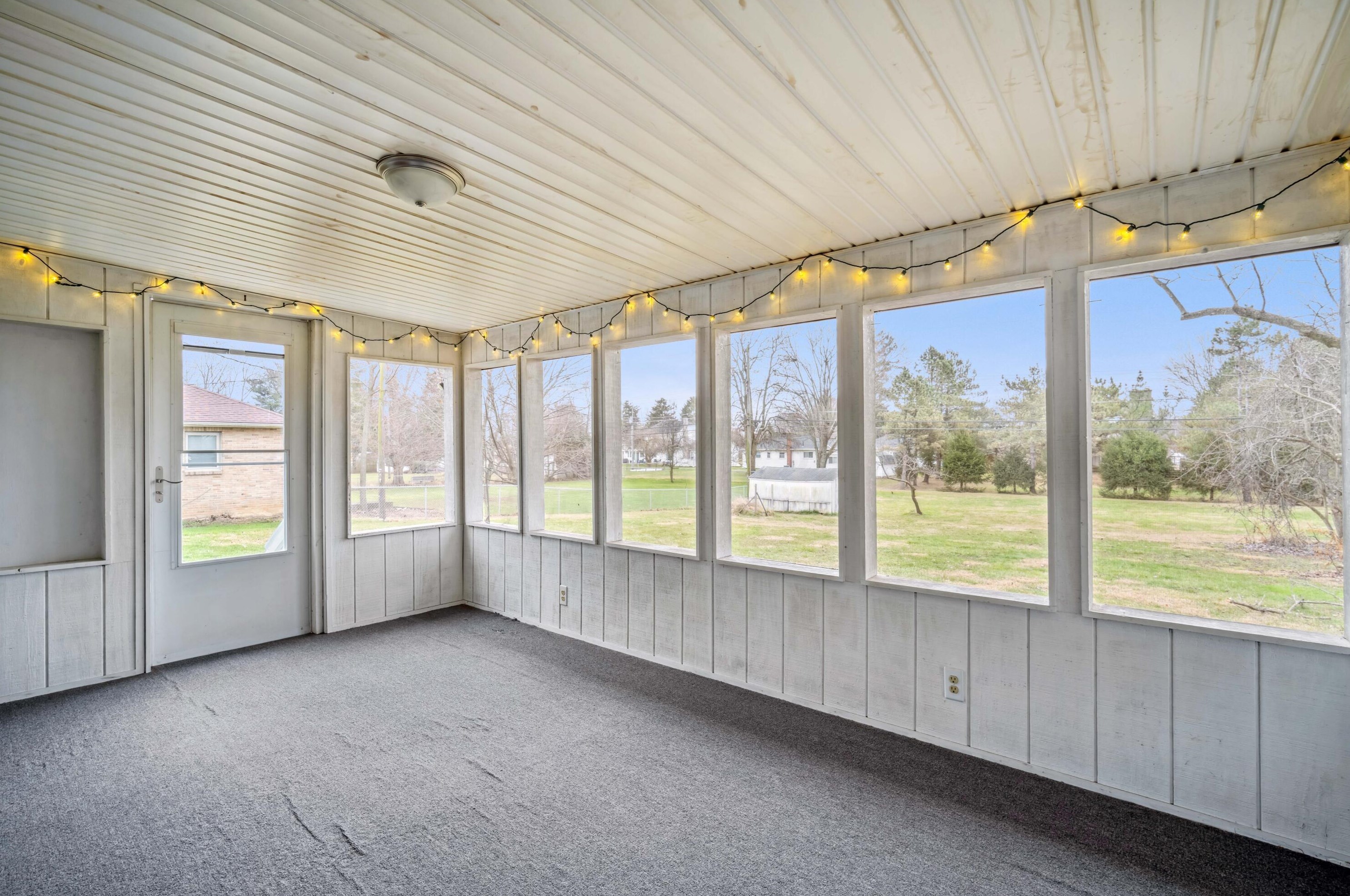 2319 Bellevue Ave, Columbus OH 43207-2504 exterior