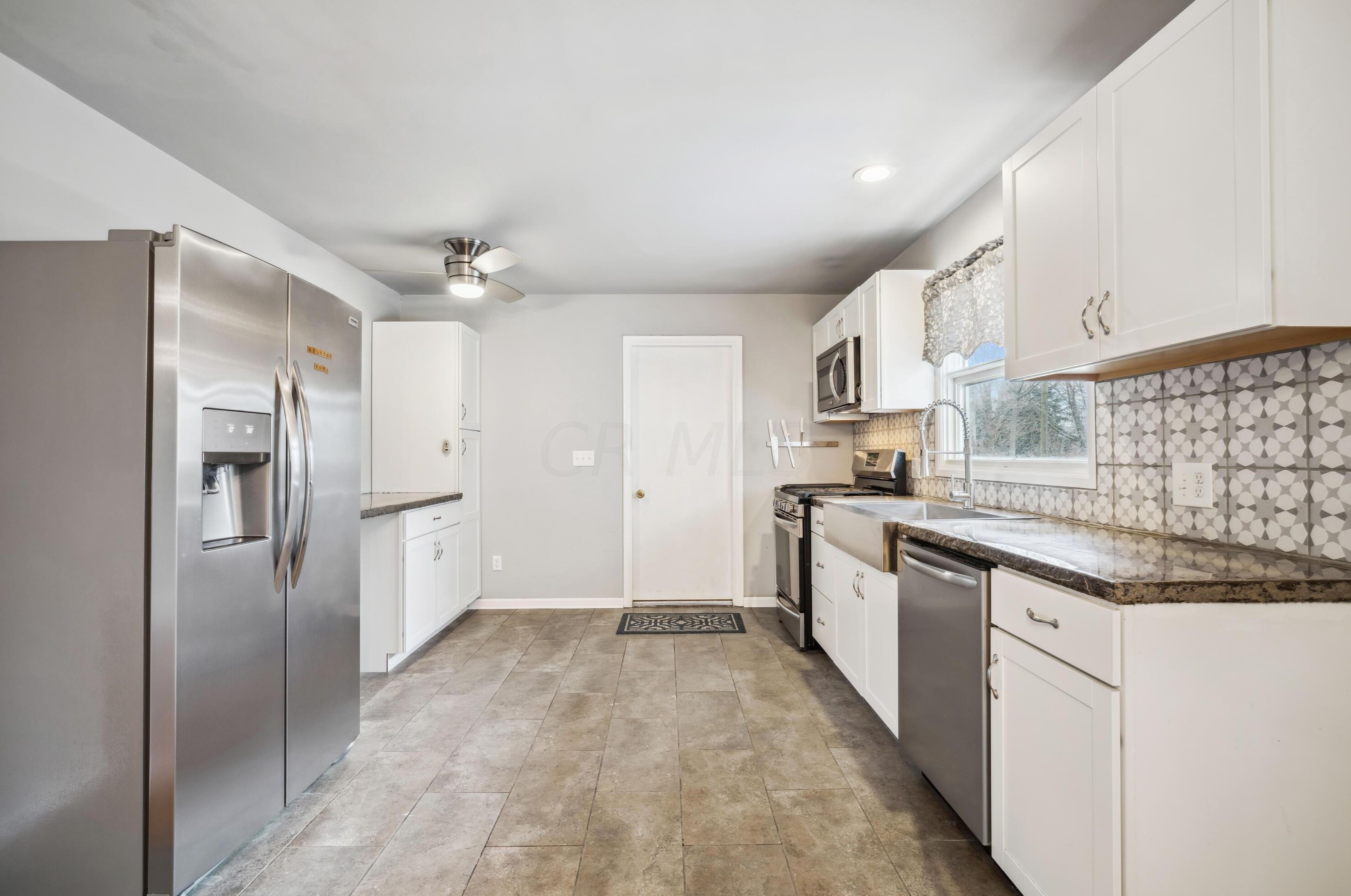 2319 Bellevue Ave, Columbus OH 43207-2504 exterior