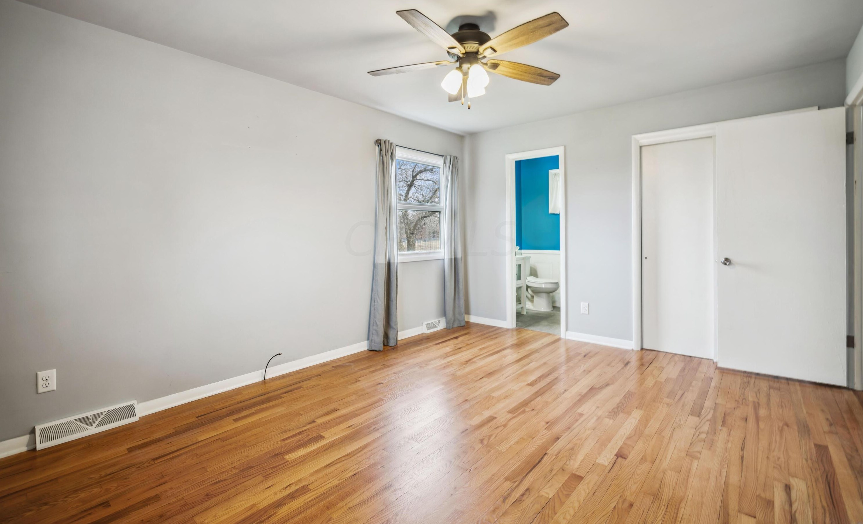 2319 Bellevue Ave, Columbus OH 43207-2504 exterior