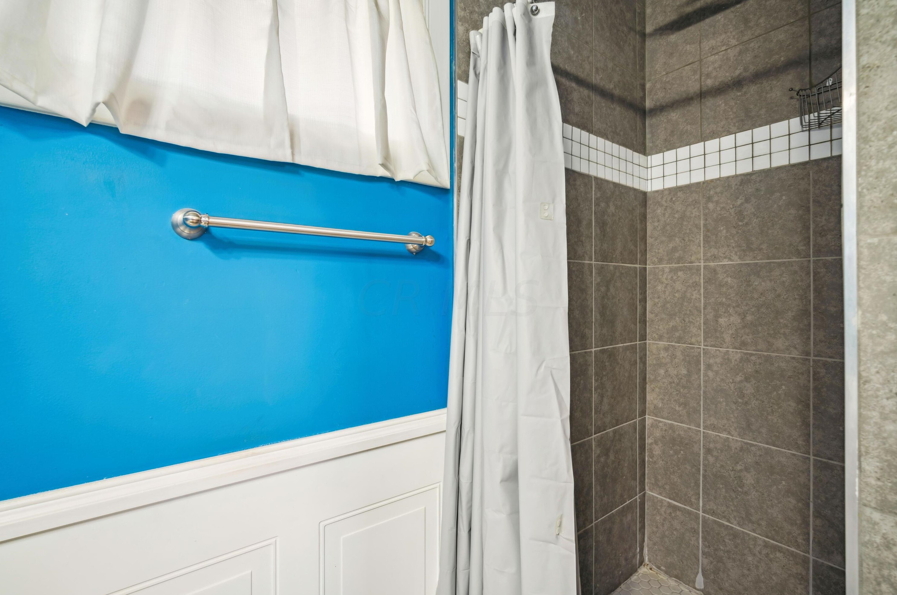 2319 Bellevue Ave, Columbus OH 43207-2504 exterior