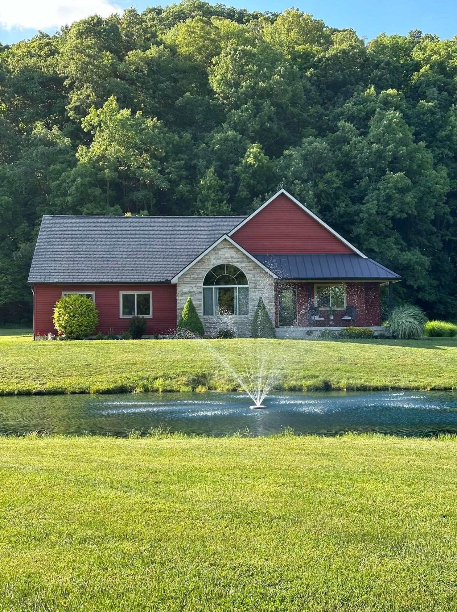 11031 State Route 374, Rockbridge, OH 43149