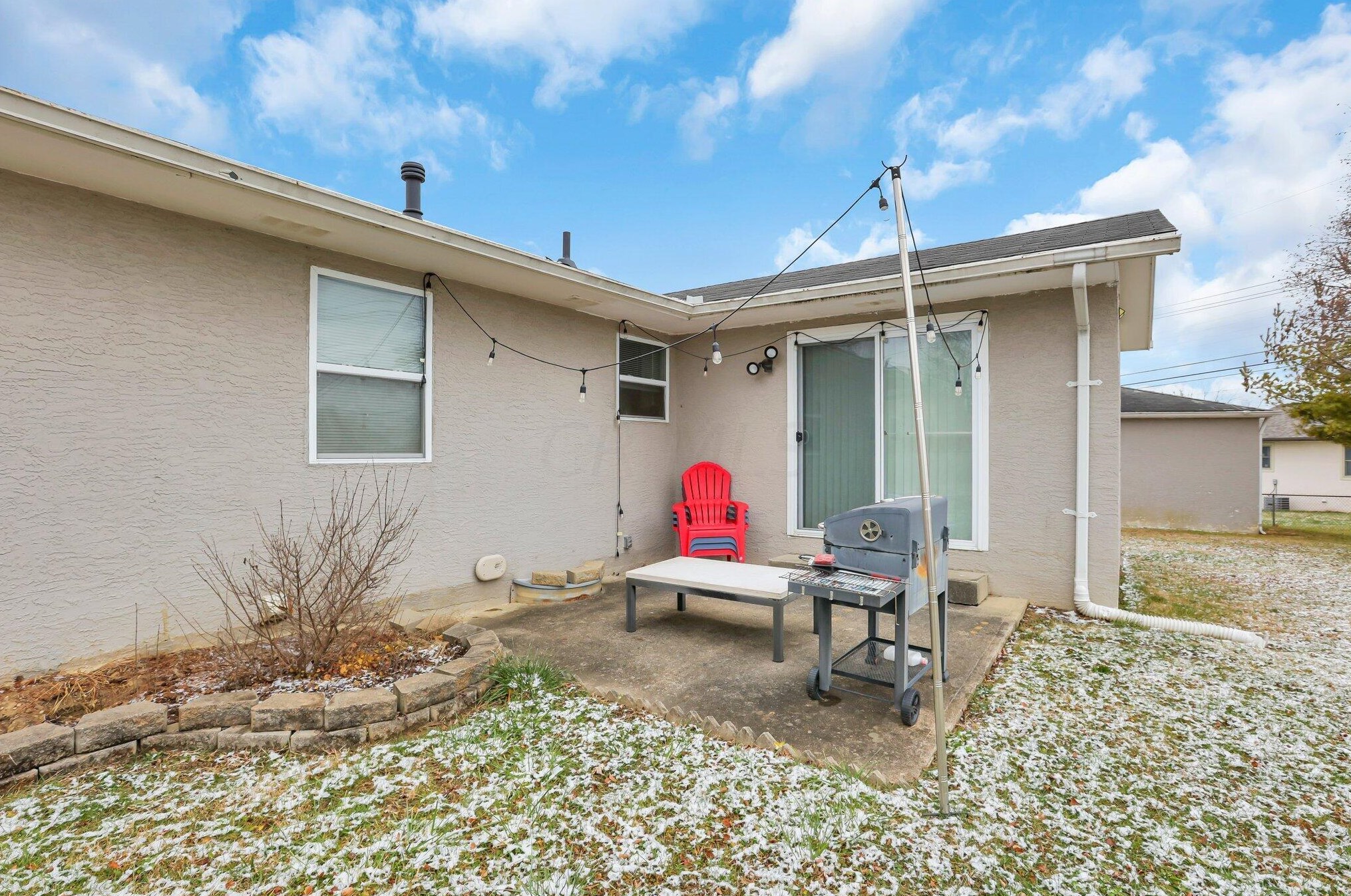 3719 Mccarley Dr, Columbus OH 43228-3134 exterior