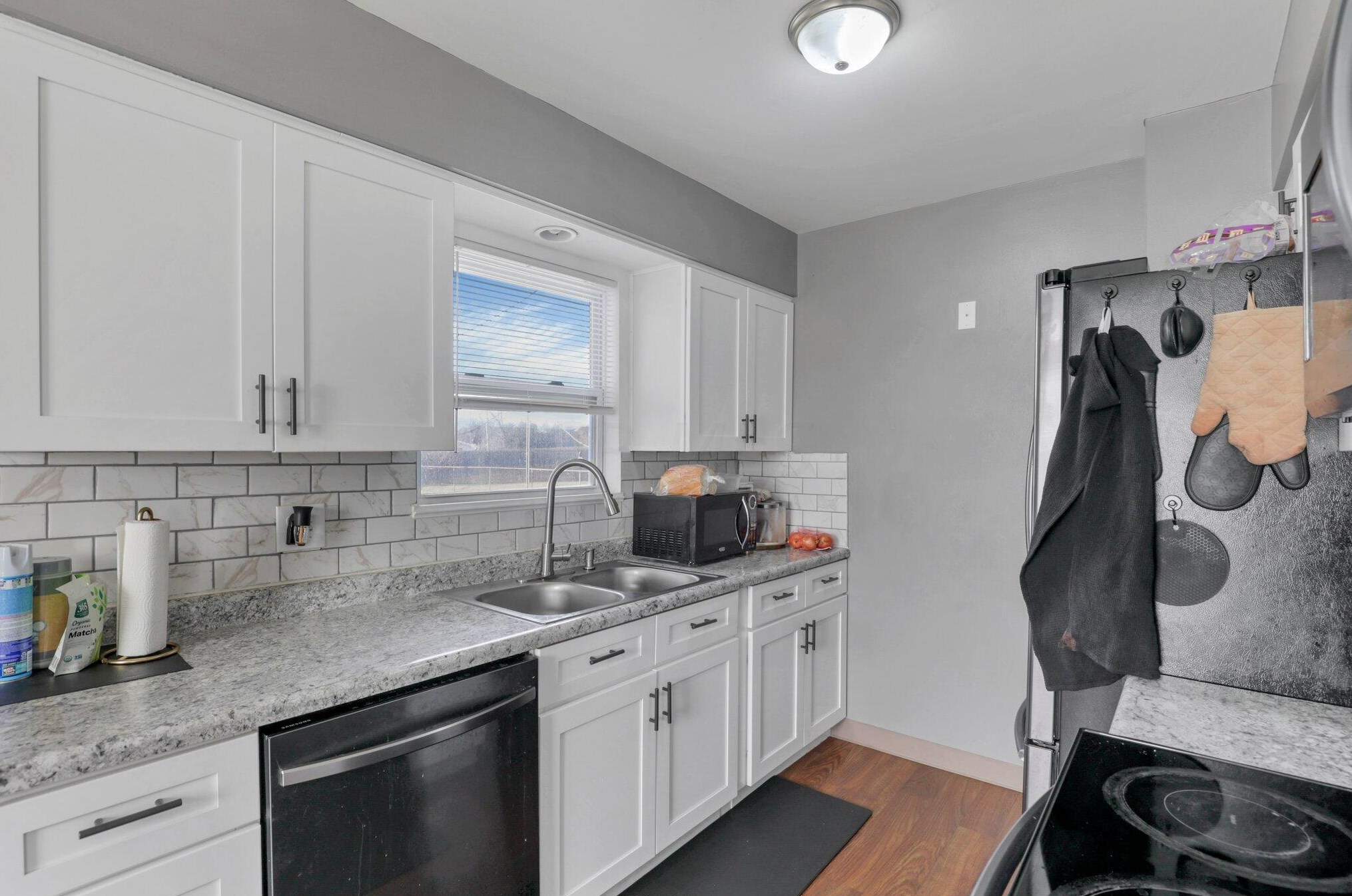 3719 Mccarley Dr, Columbus OH 43228-3134 exterior