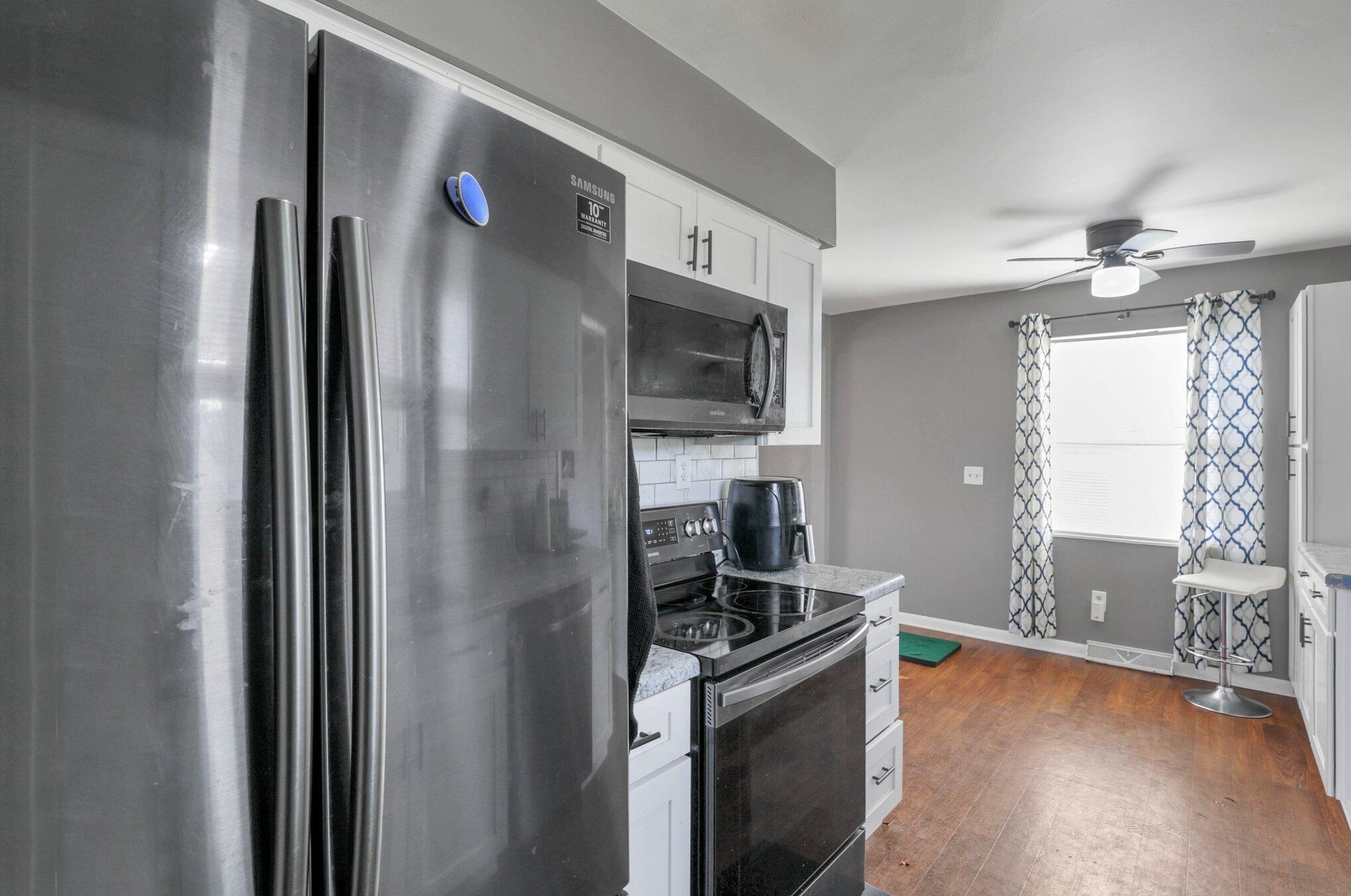 3719 Mccarley Dr, Columbus OH 43228-3134 exterior