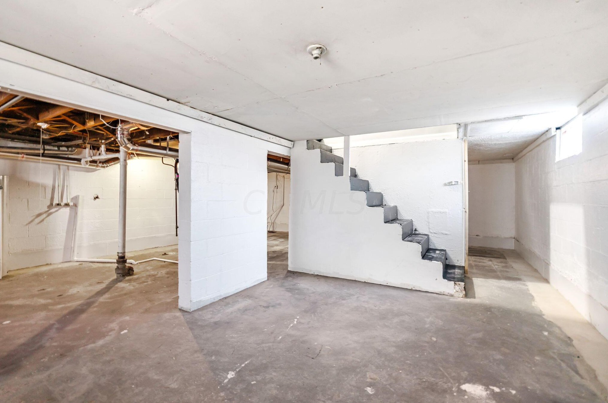 2771 Pontiac St, Columbus OH  43211-1145 exterior