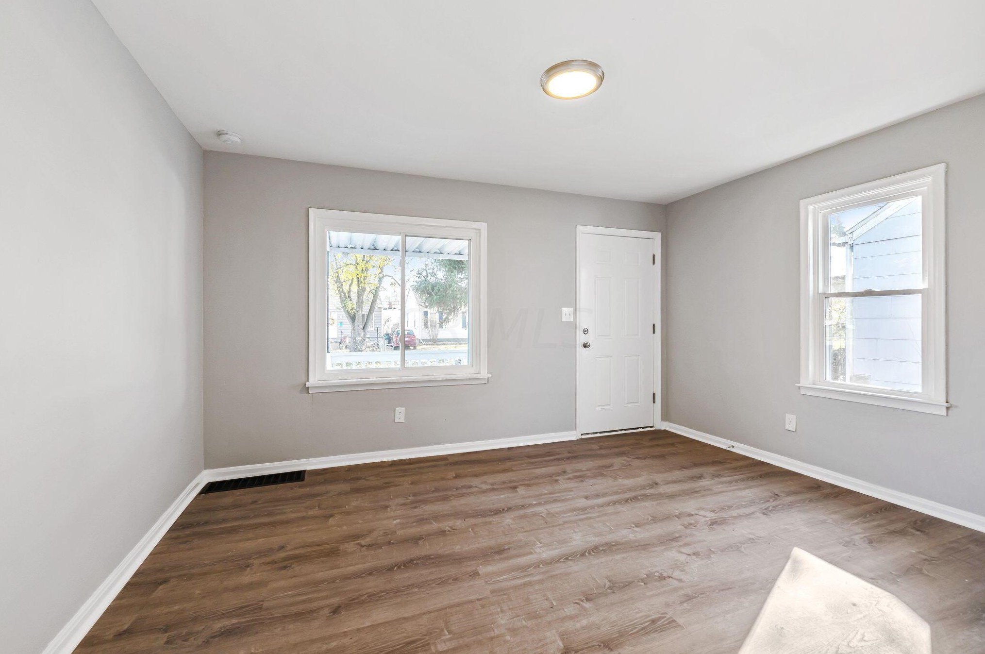 2771 Pontiac St, Columbus OH  43211-1145 exterior