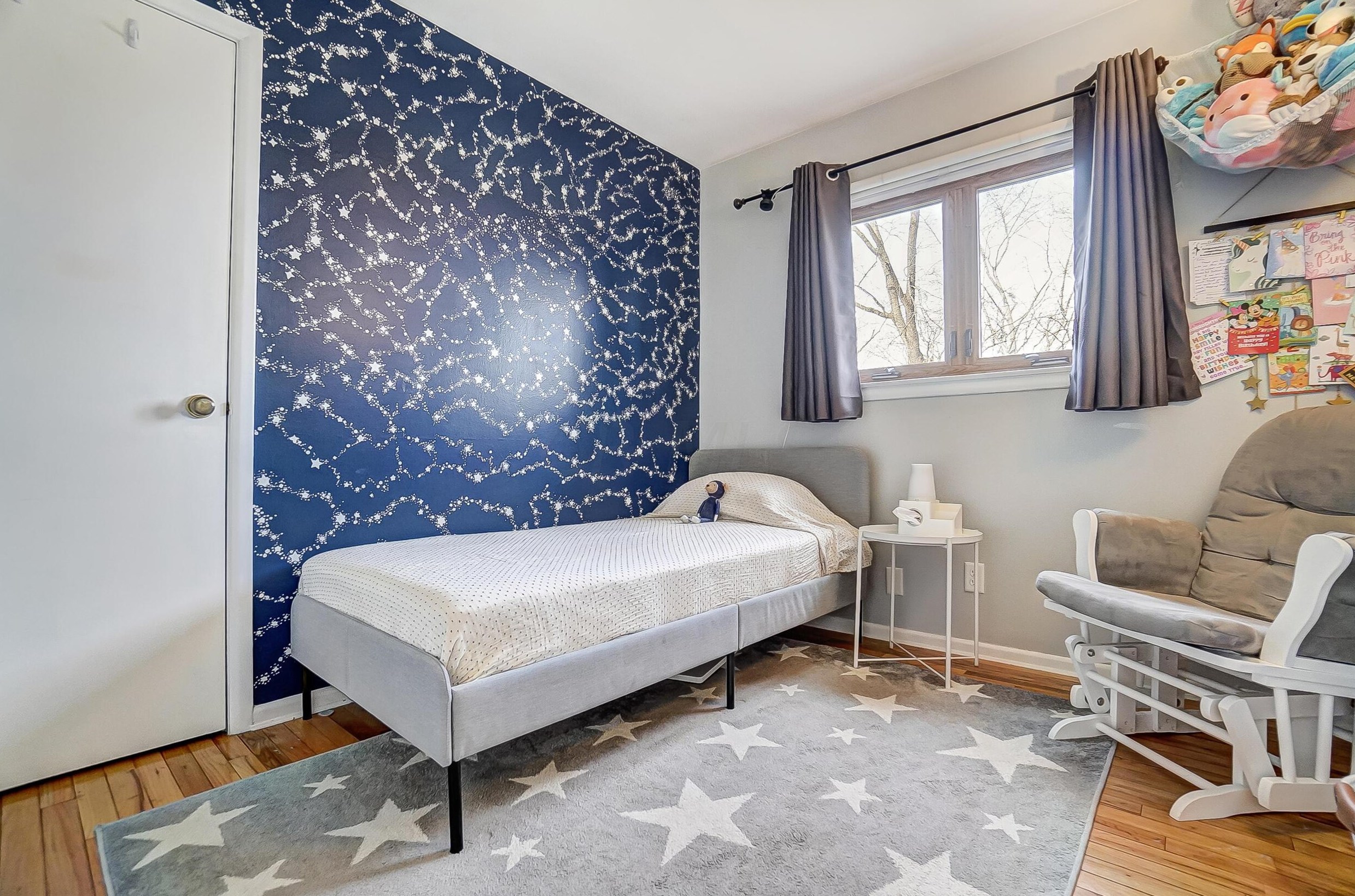 722 Harley Dr, Columbus OH 43202-1807 exterior