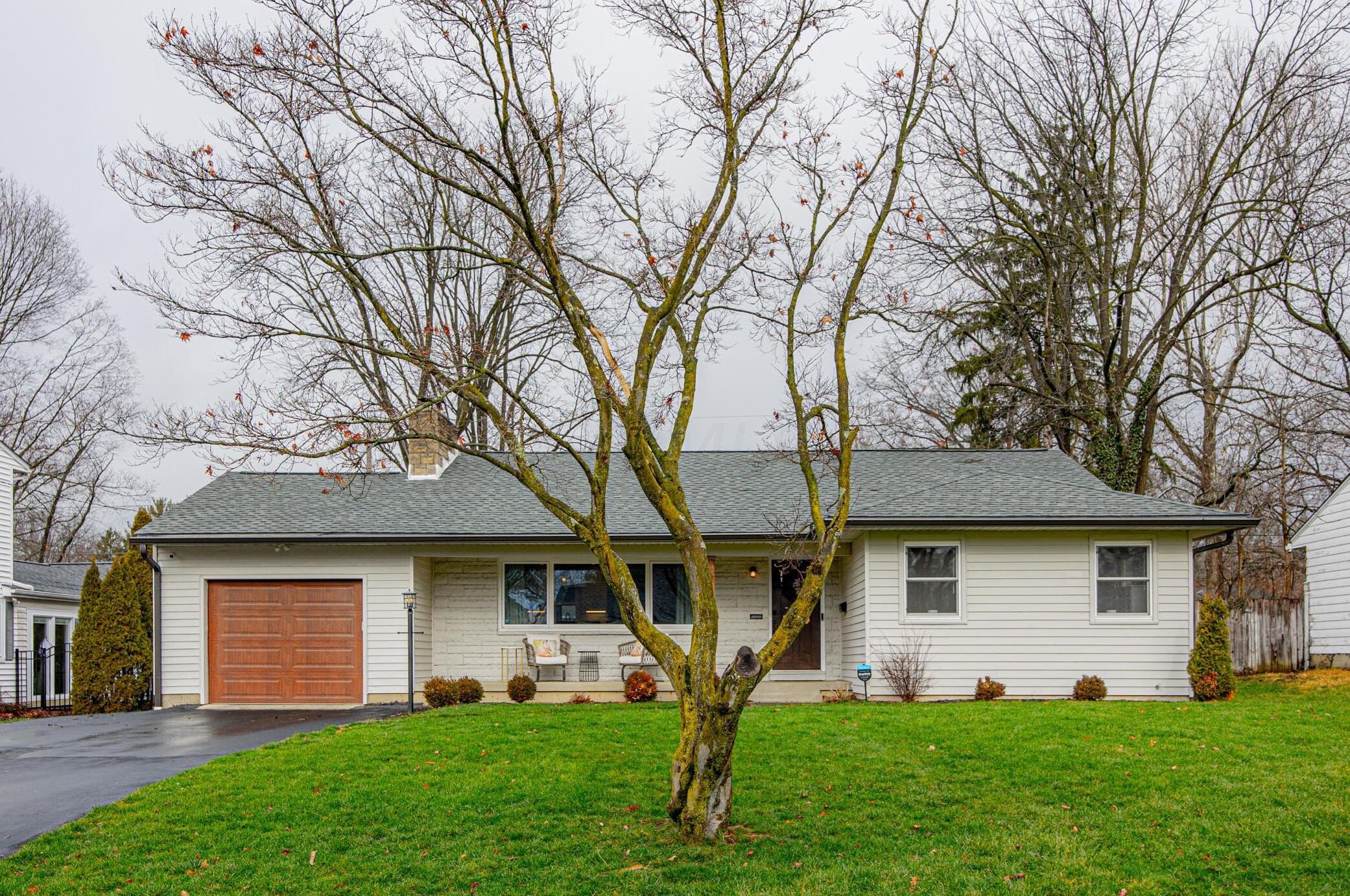 262 Winter Dr, Sharon Township, OH 43085
