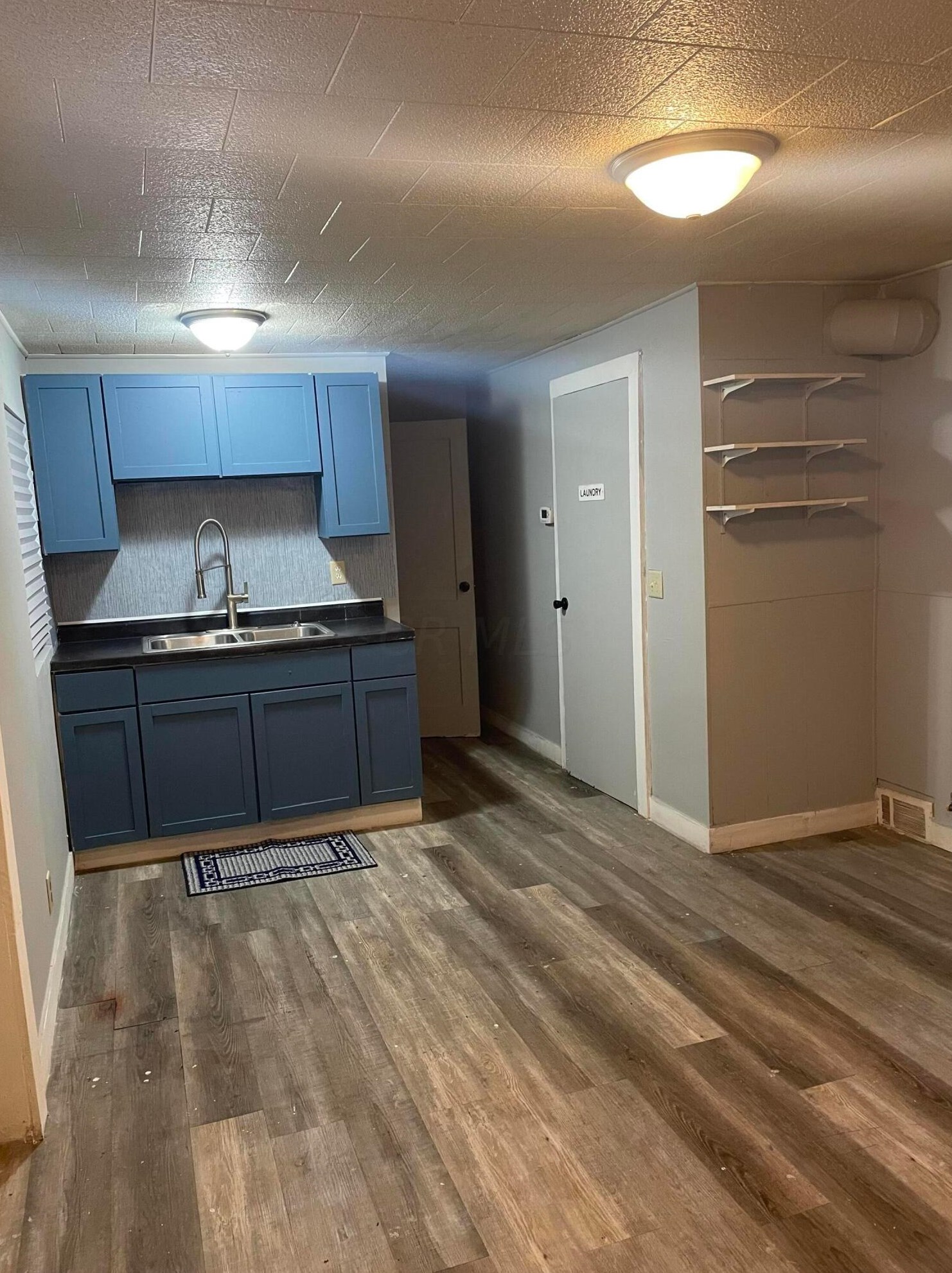 2074 Cooke Rd, Columbus OH  43224-2412 exterior