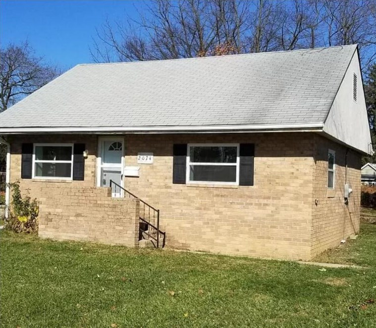 2074 Cooke Rd, Columbus OH  43224-2412 exterior