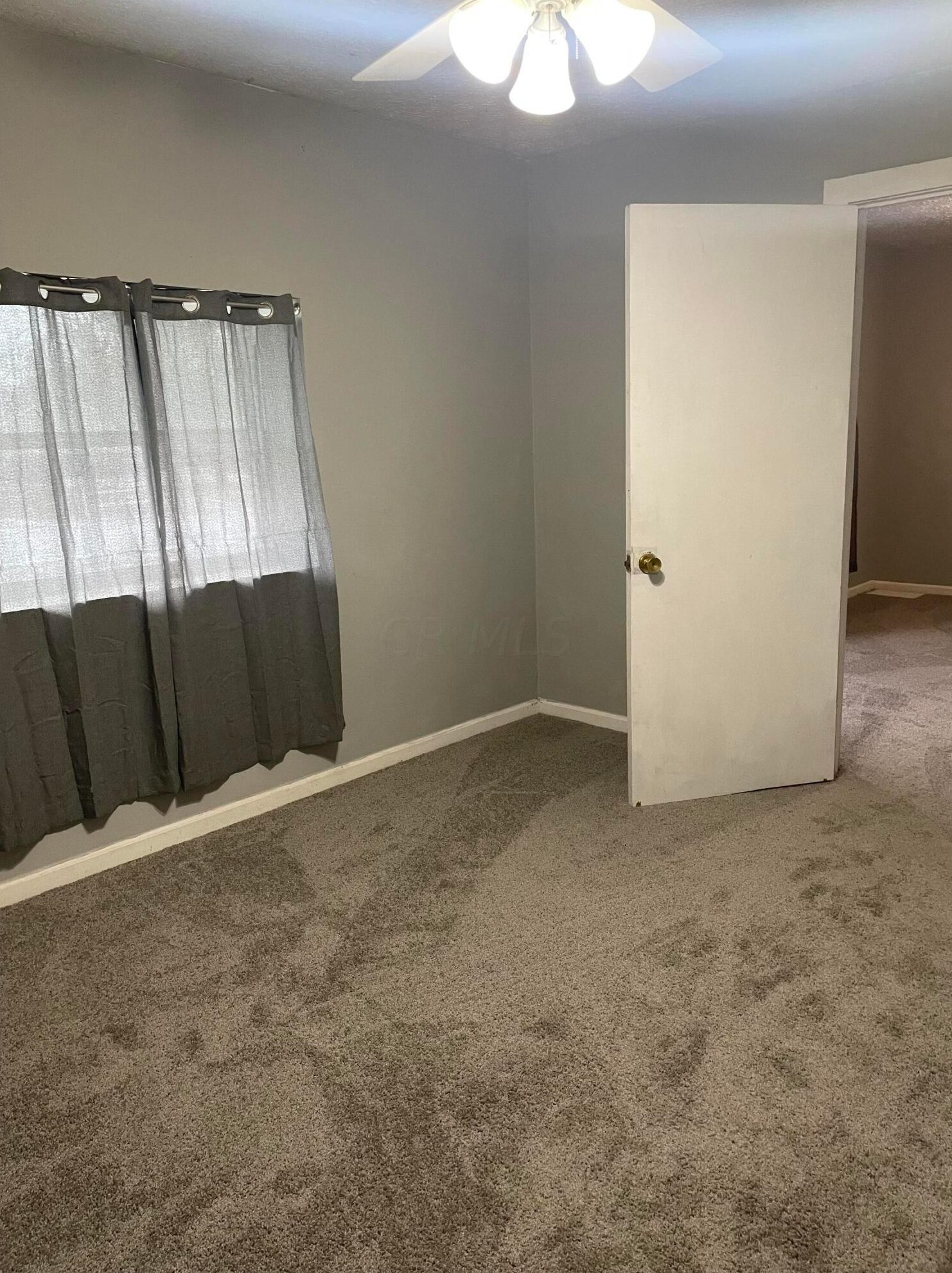 2074 Cooke Rd, Columbus OH  43224-2412 exterior