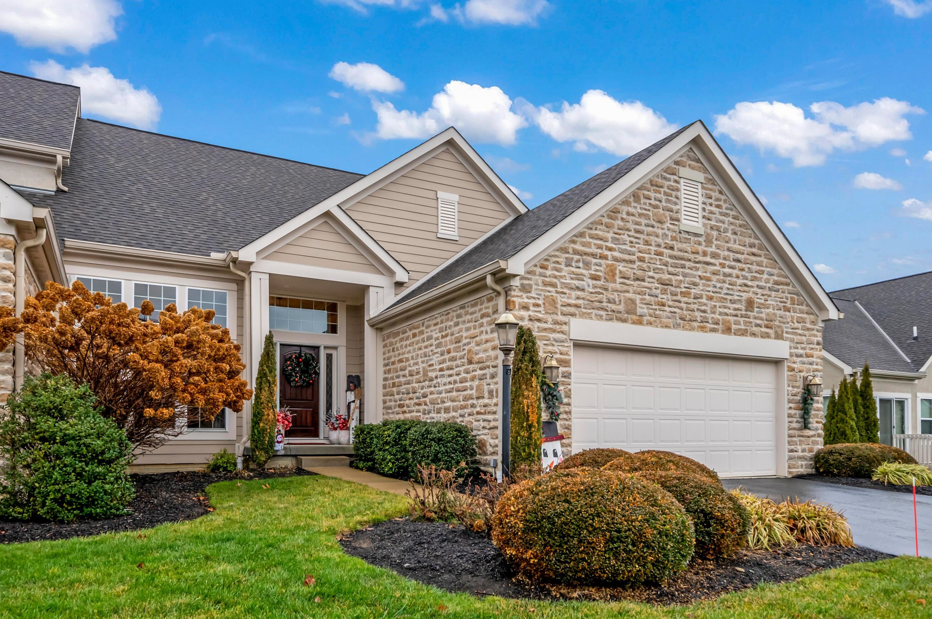 100 Tinley Park Cir, Delaware, OH 43015-7171