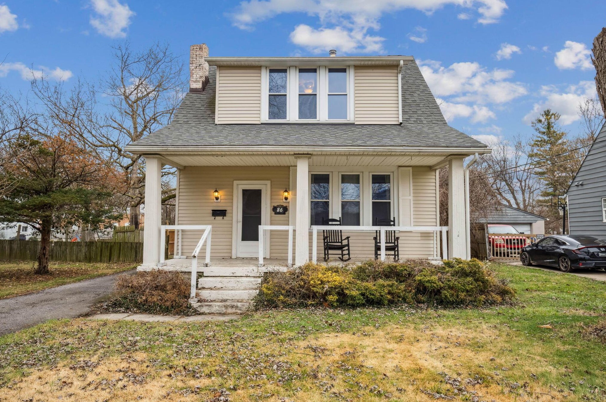 86 Maplewood Ave, Columbus, OH 43213-1727