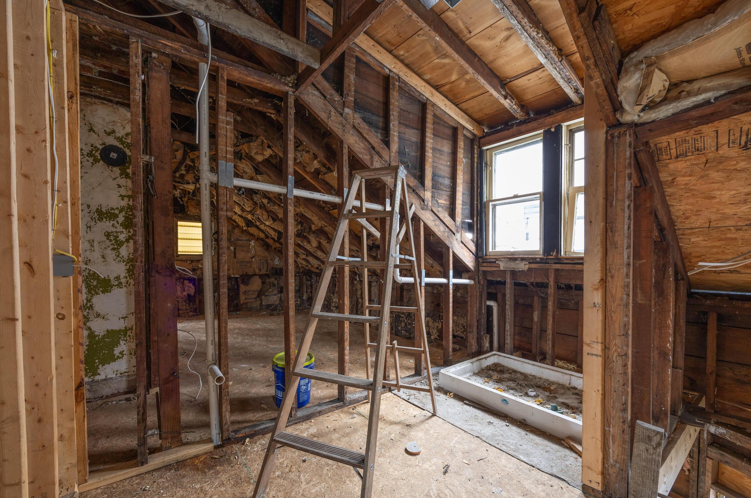 693 Kelton Ave, Columbus OH 43205-2948 exterior