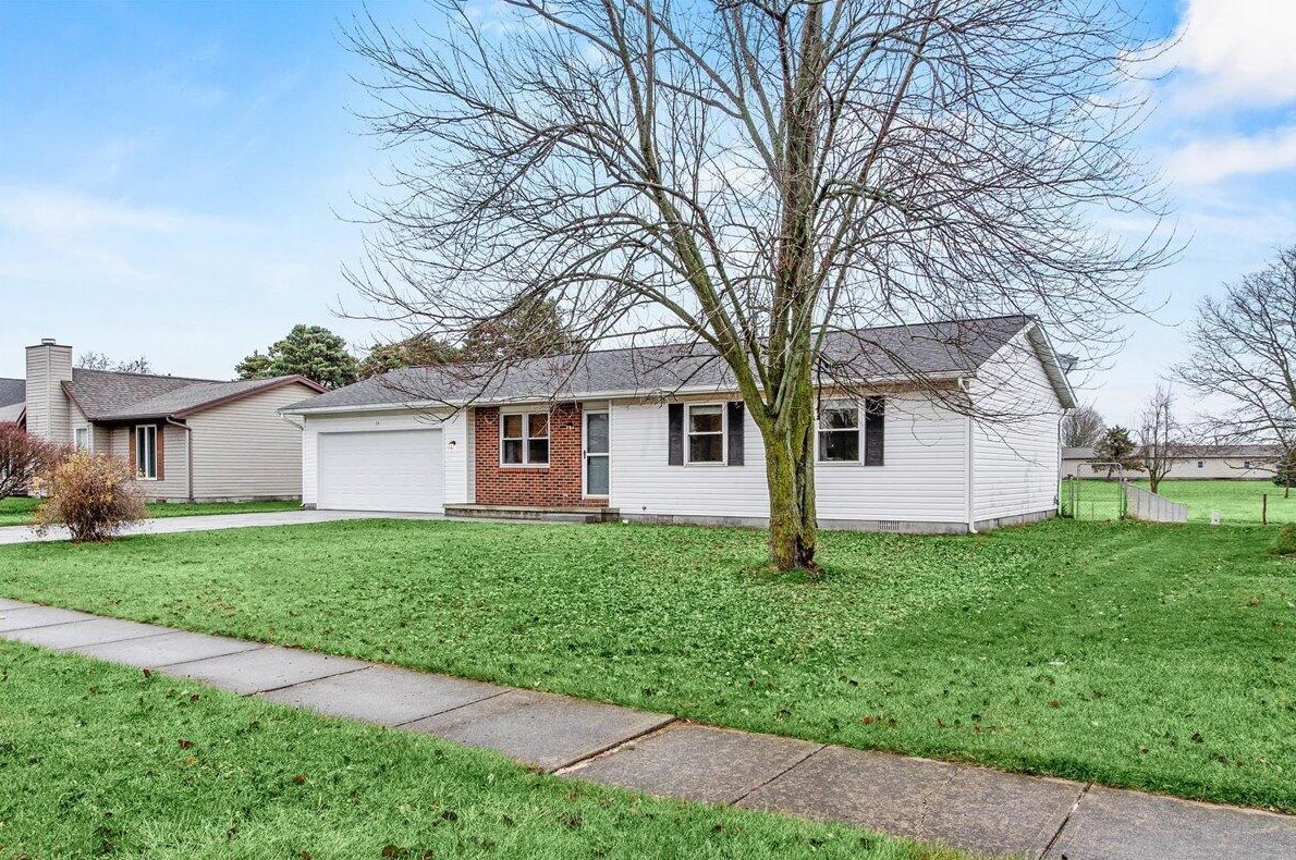 15 Weaver Way, North Lewisburg, OH 43060-9638
