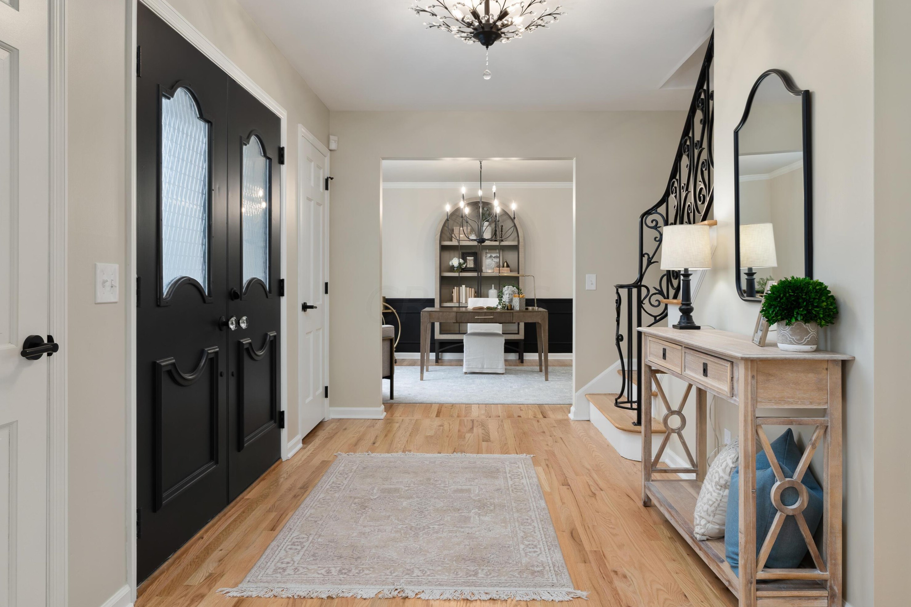 1377 Oakbourne Dr, Columbus OH  43235-1172 exterior