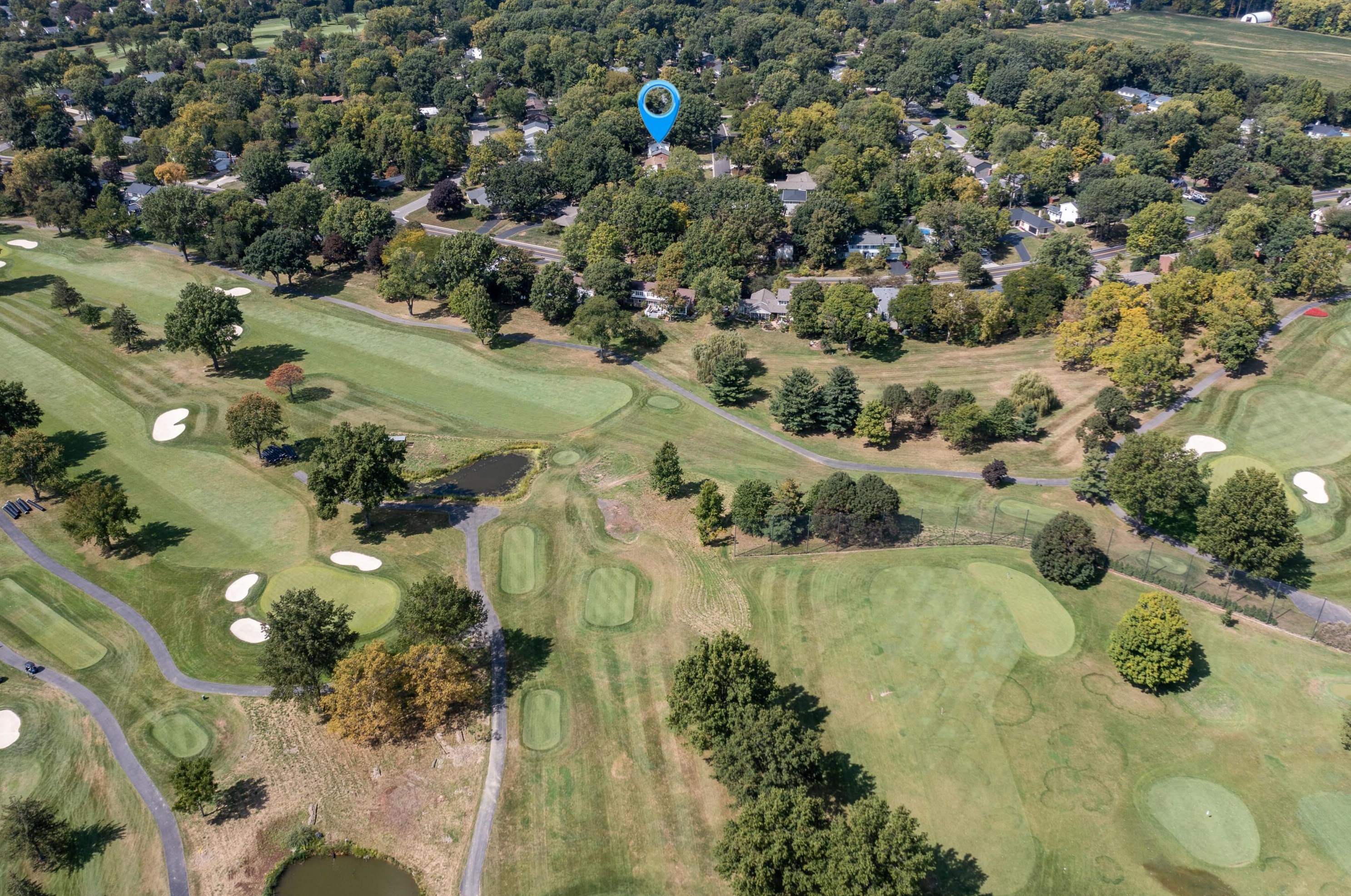 1377 Oakbourne Dr, Columbus OH  43235-1172 exterior