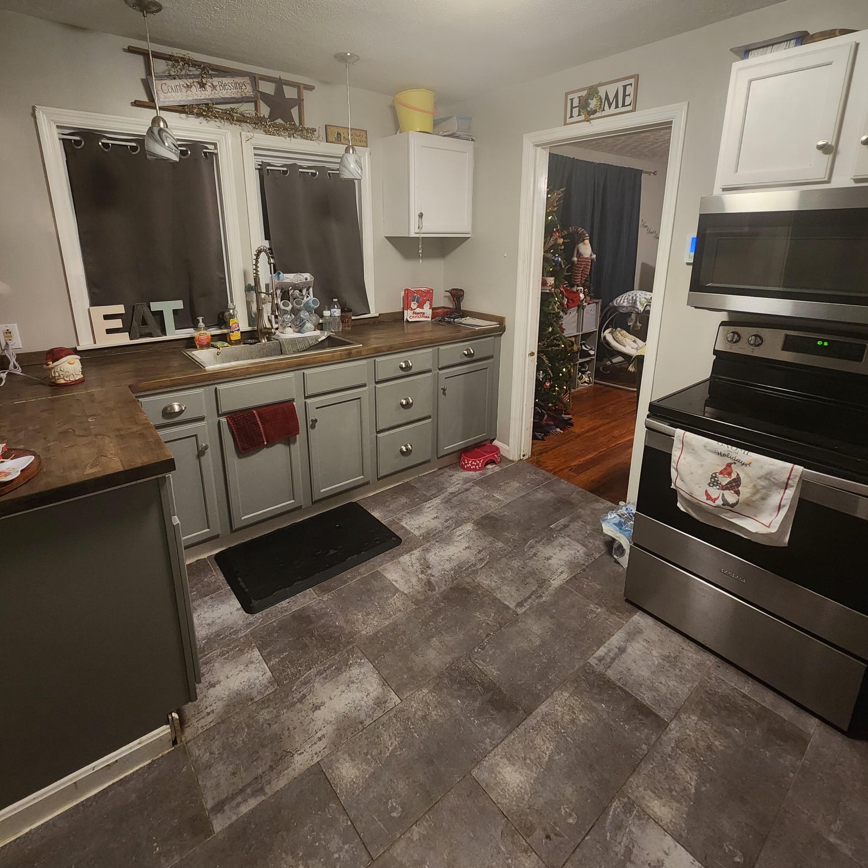 927 Clinton Ave, Washington CH, OH 43160