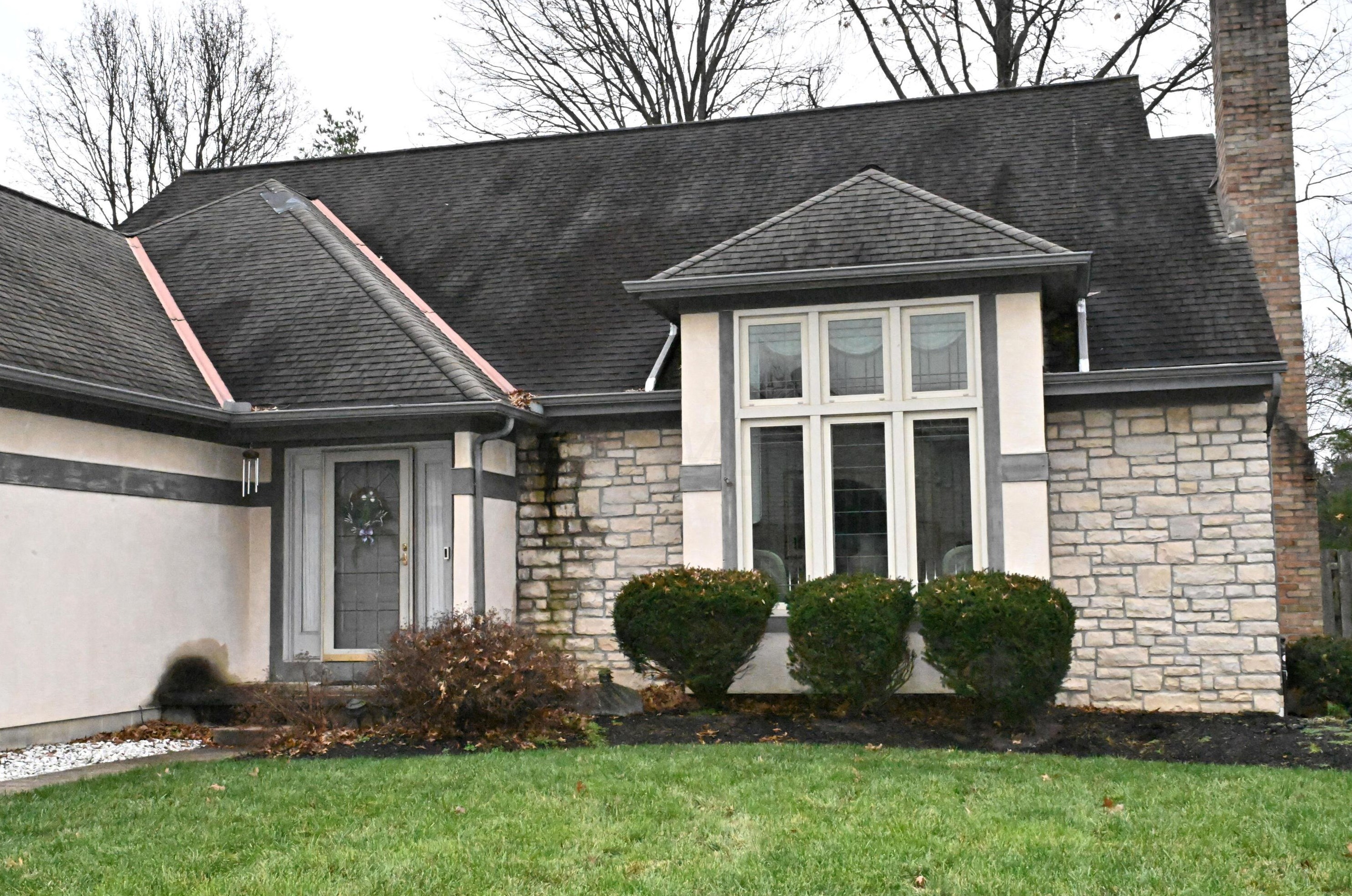 1059 Weatherwood Ct, Westerville, OH 43082-7414