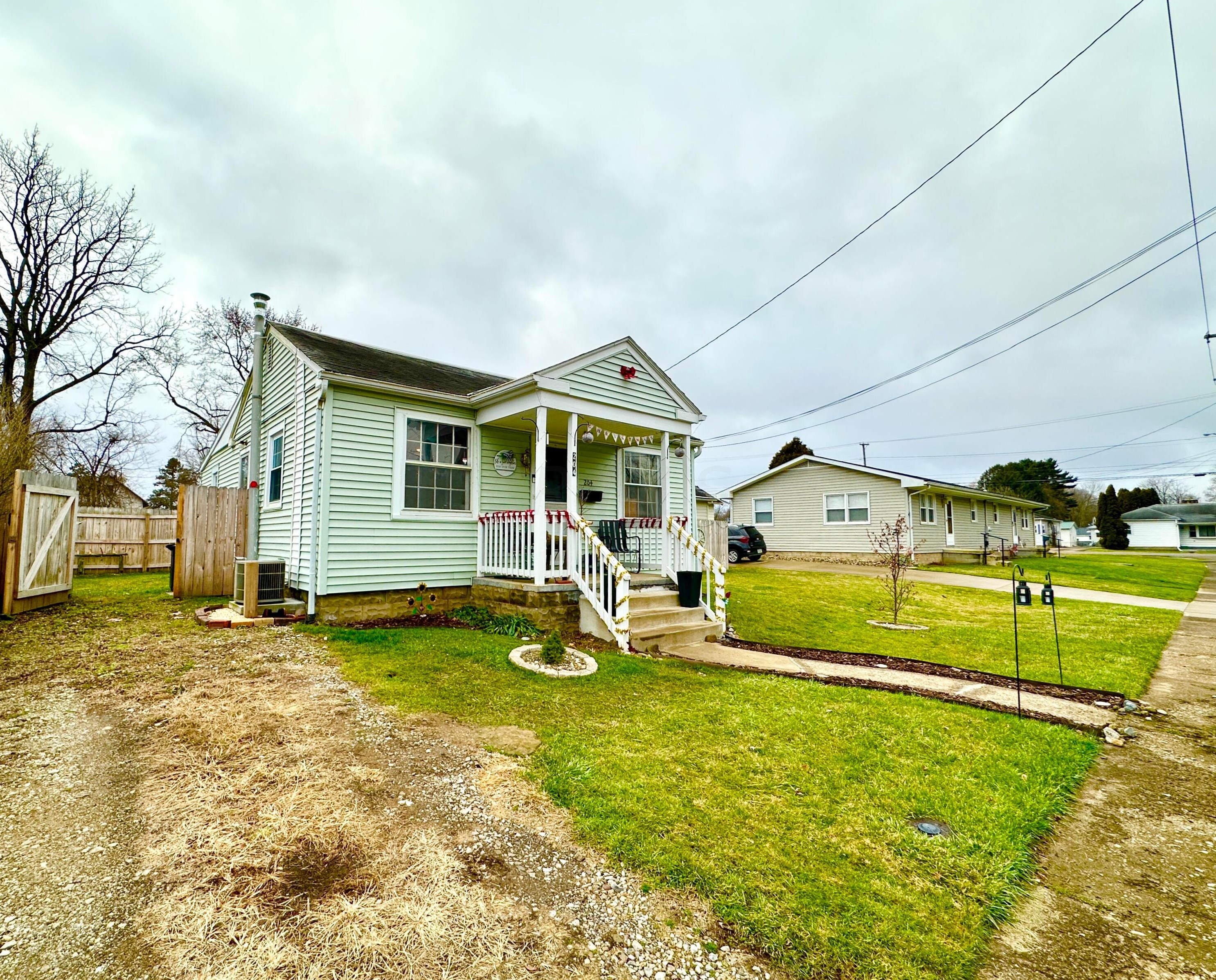 204 Spruce St, Mount Vernon, OH 43050