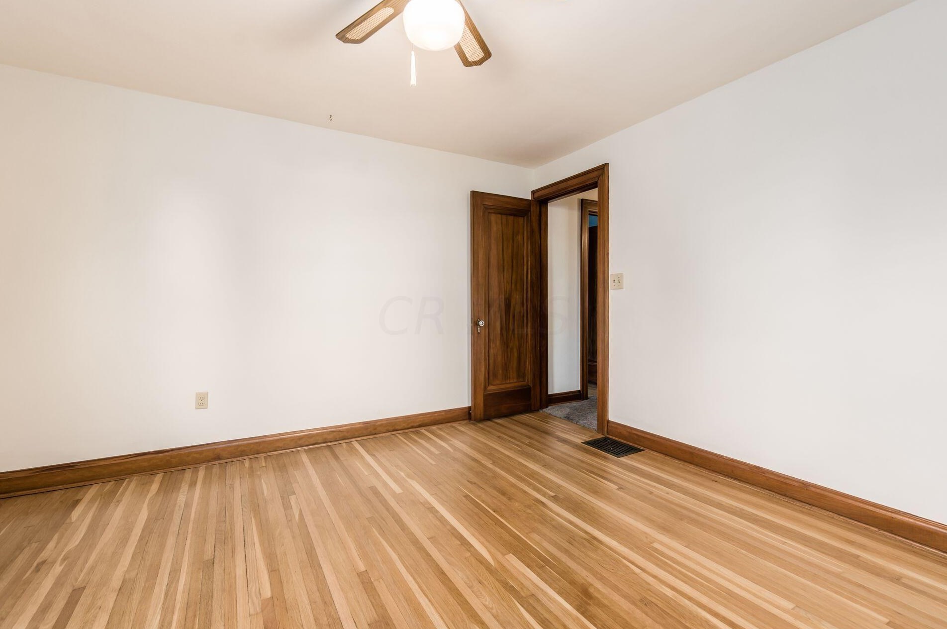 46 Weisheimer Rd, Columbus OH 43214-2146 exterior