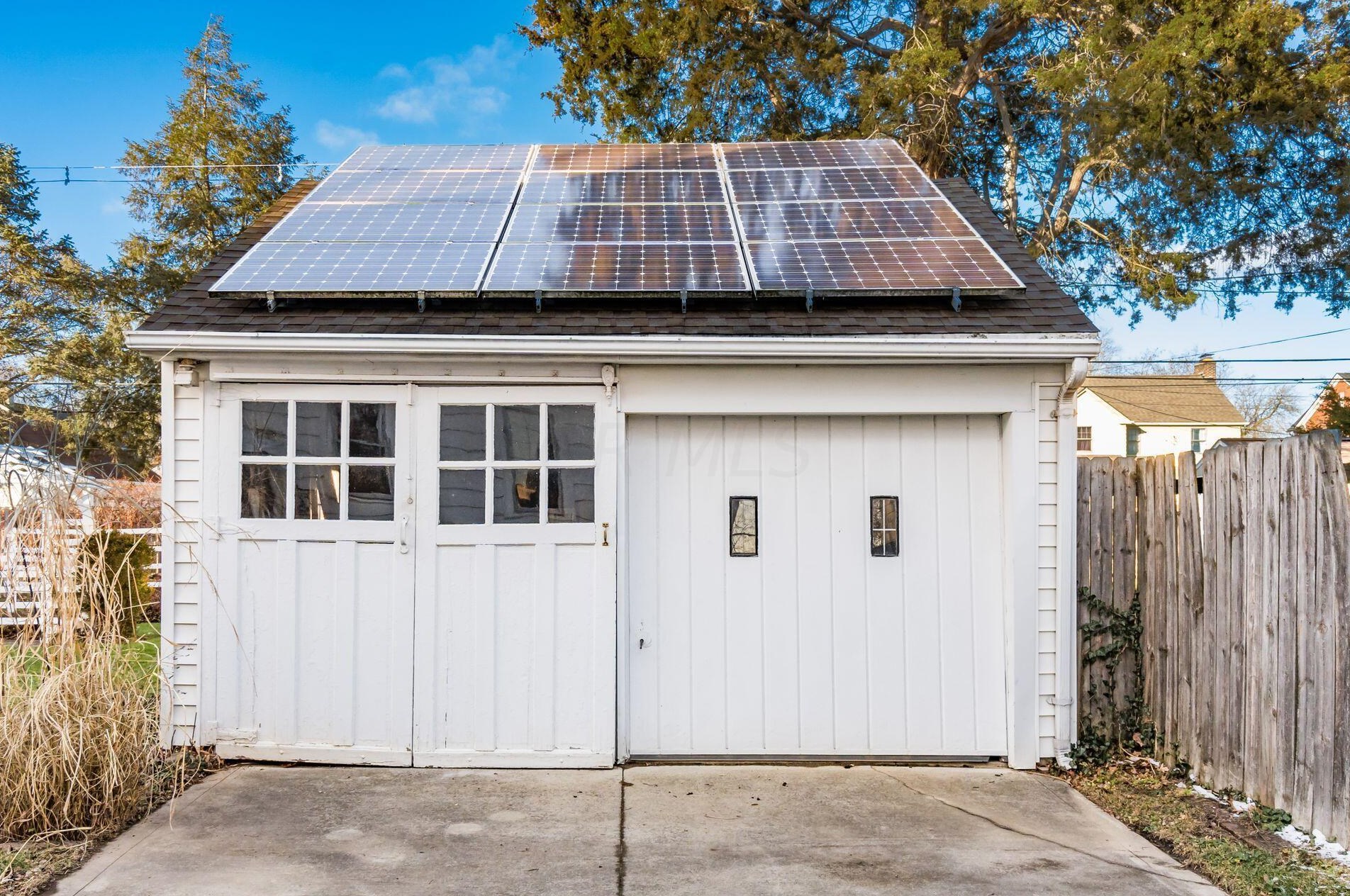 46 Weisheimer Rd, Columbus OH 43214-2146 exterior