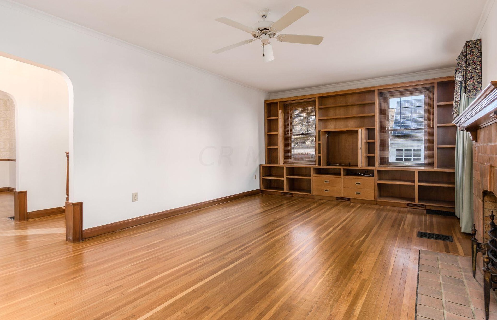 46 Weisheimer Rd, Columbus OH 43214-2146 exterior