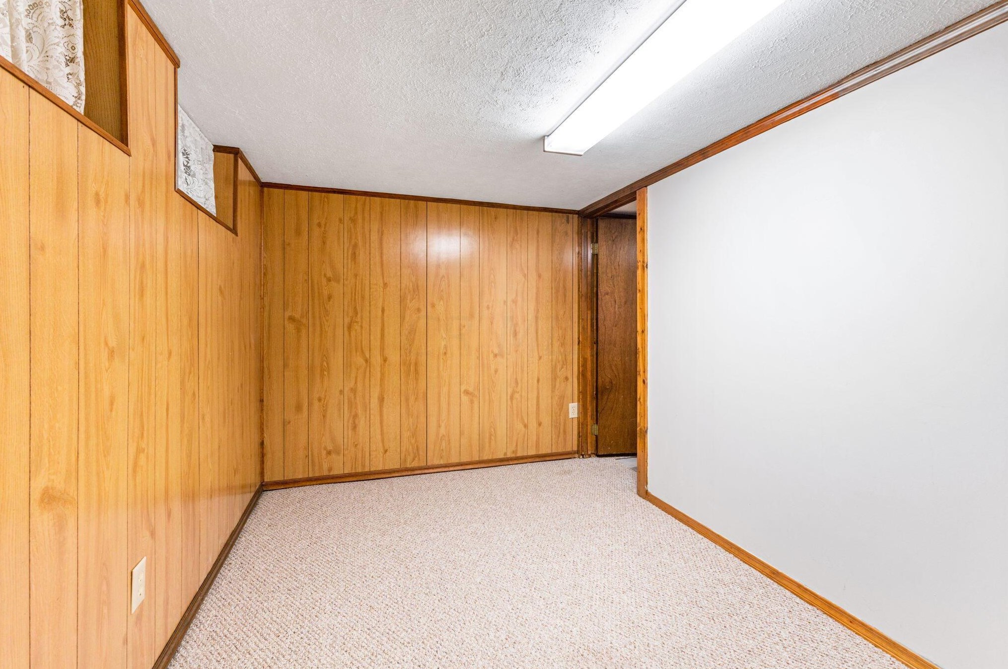 1211 Northport Dr, Columbus OH  43235-4083 exterior