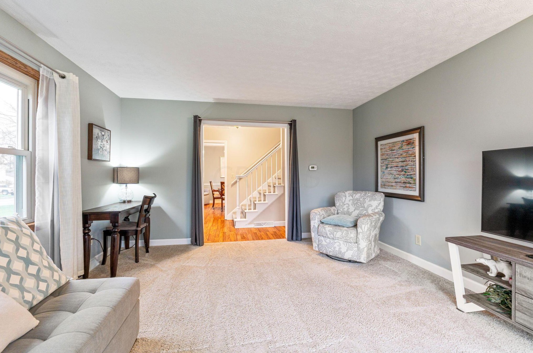 1211 Northport Dr, Columbus OH  43235-4083 exterior