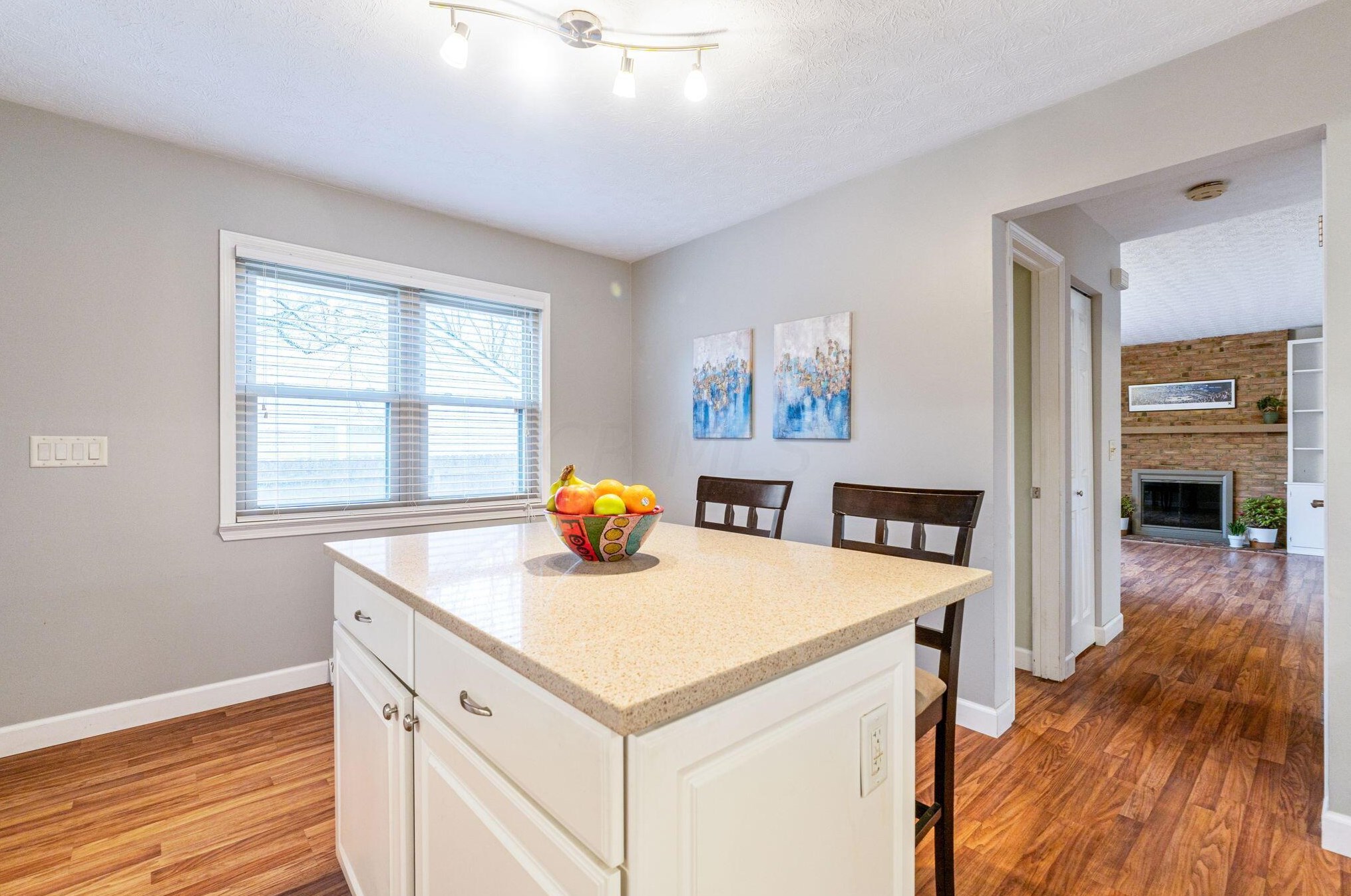 1211 Northport Dr, Columbus OH  43235-4083 exterior