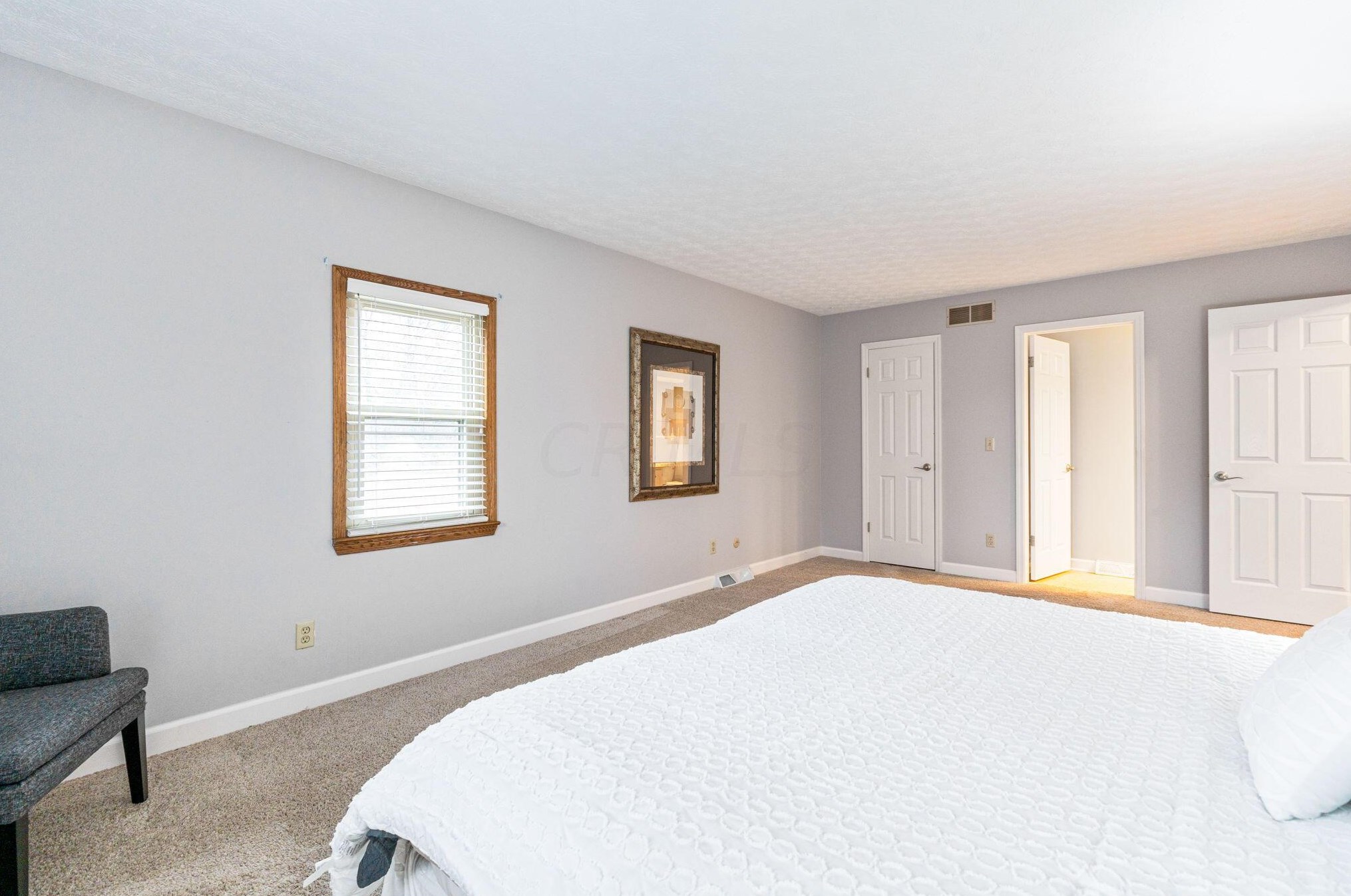 1211 Northport Dr, Columbus OH  43235-4083 exterior