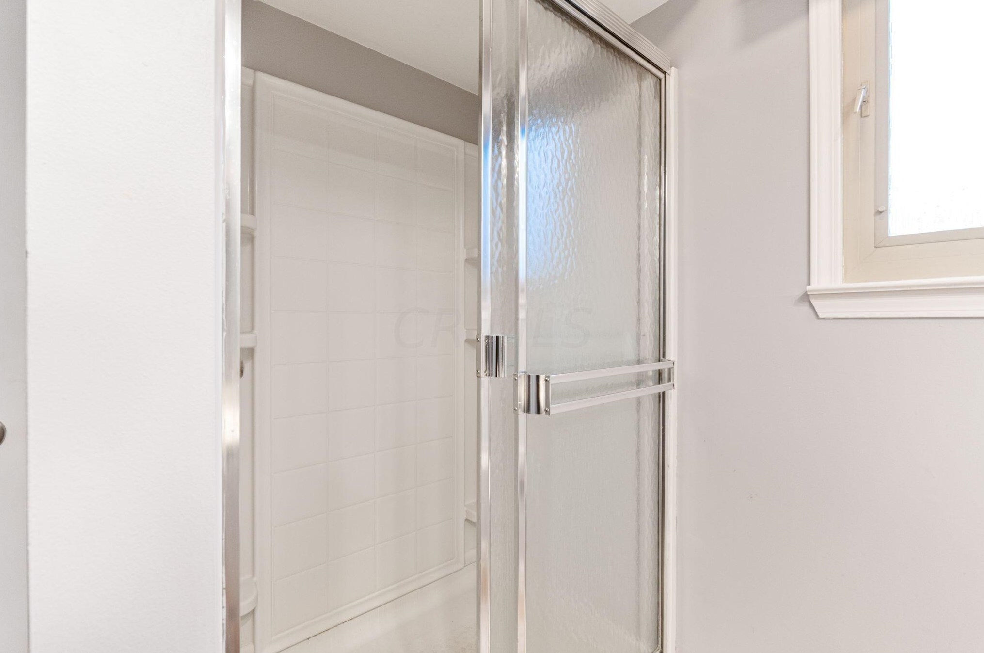 1211 Northport Dr, Columbus OH  43235-4083 exterior