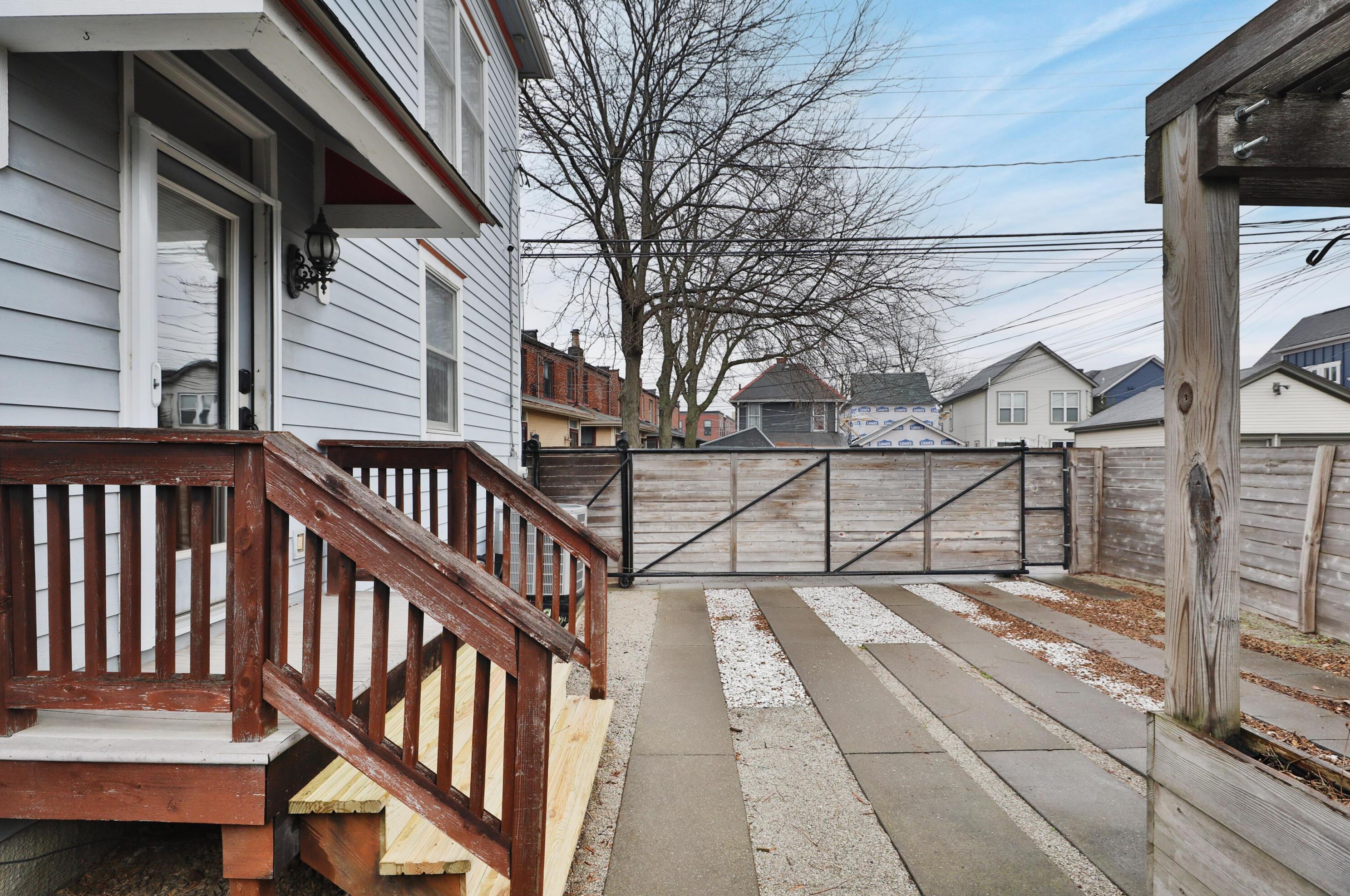 145 Detroit Ave, Columbus OH  43201-3507 exterior