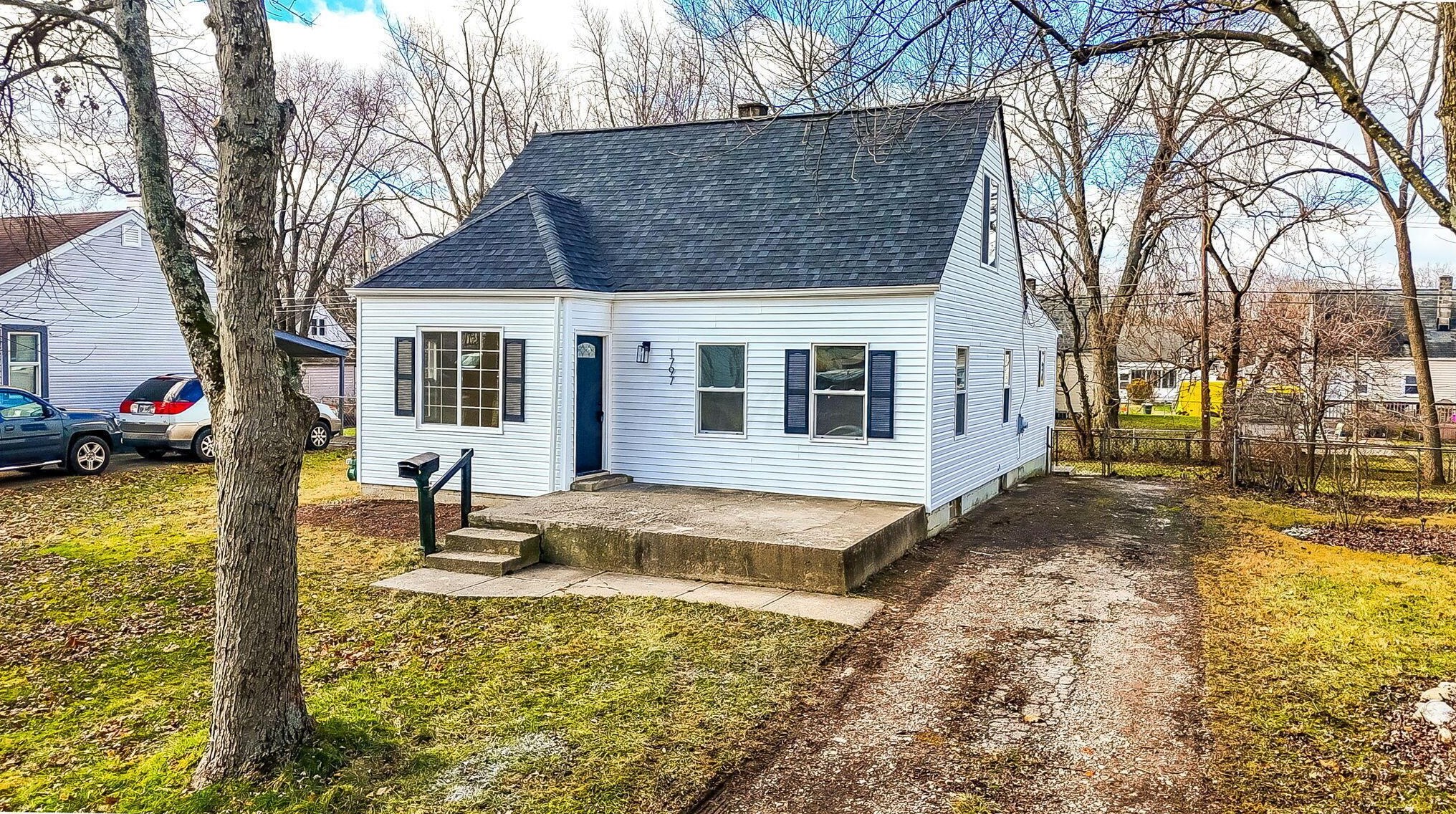 1797 Lancashire Rd, Columbus, OH 43219-1308