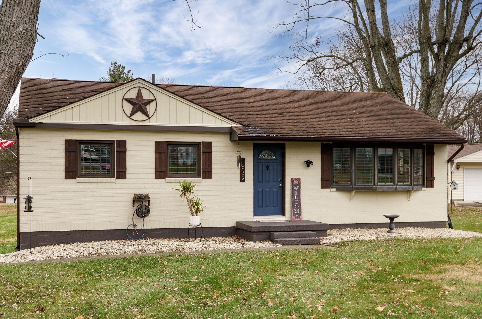 1632 Ridgeway Dr, Springfield, OH 45506