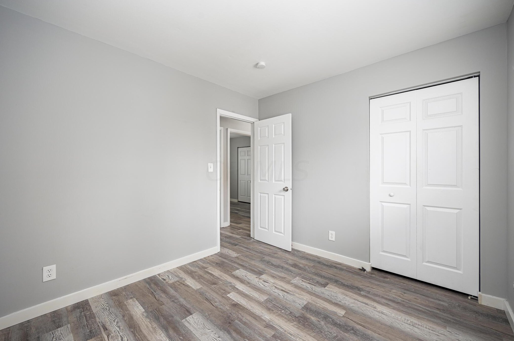 5297 Cullen Dr, Columbus OH  43232-6259 exterior