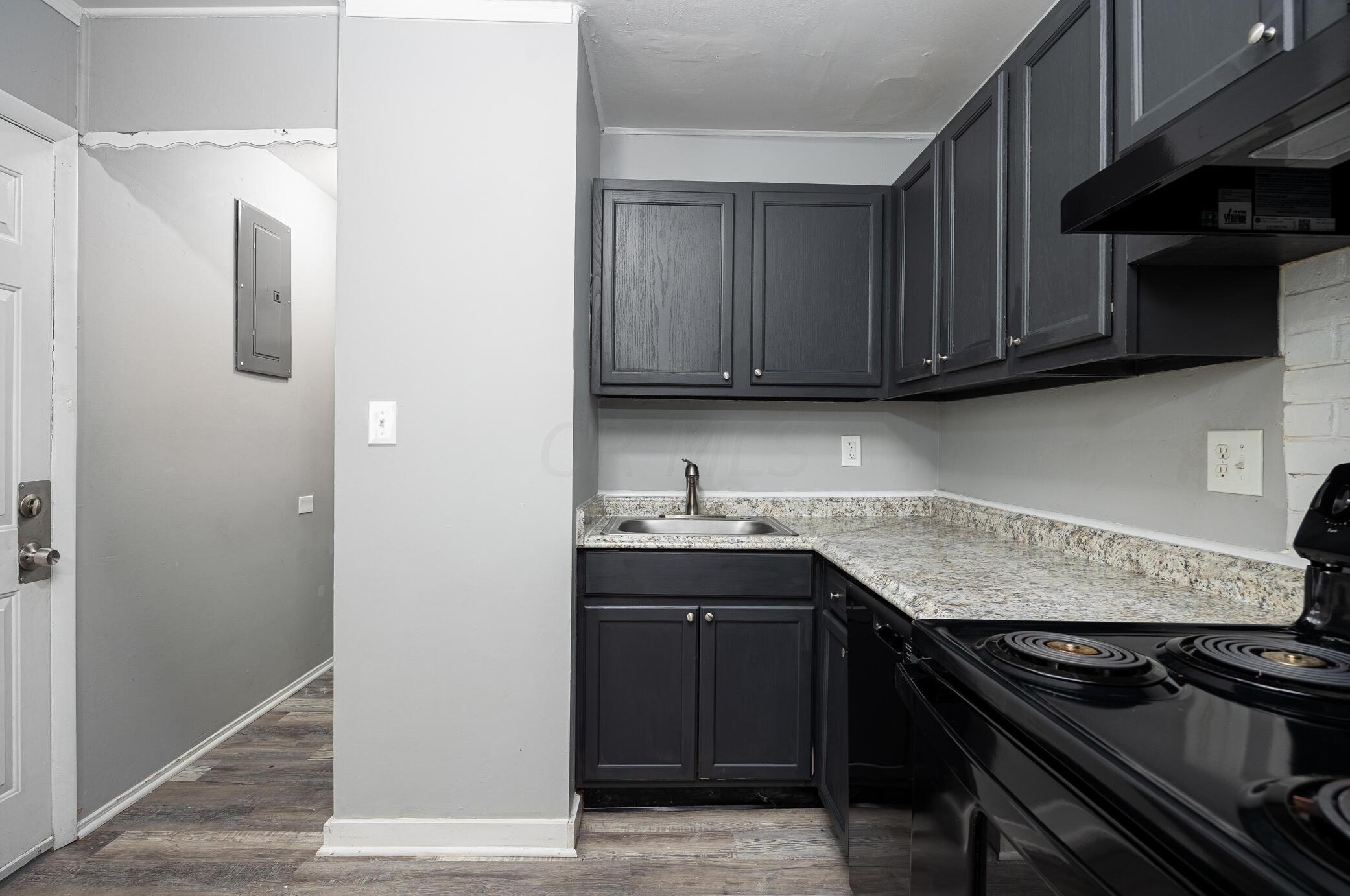 5297 Cullen Dr, Columbus OH  43232-6259 exterior