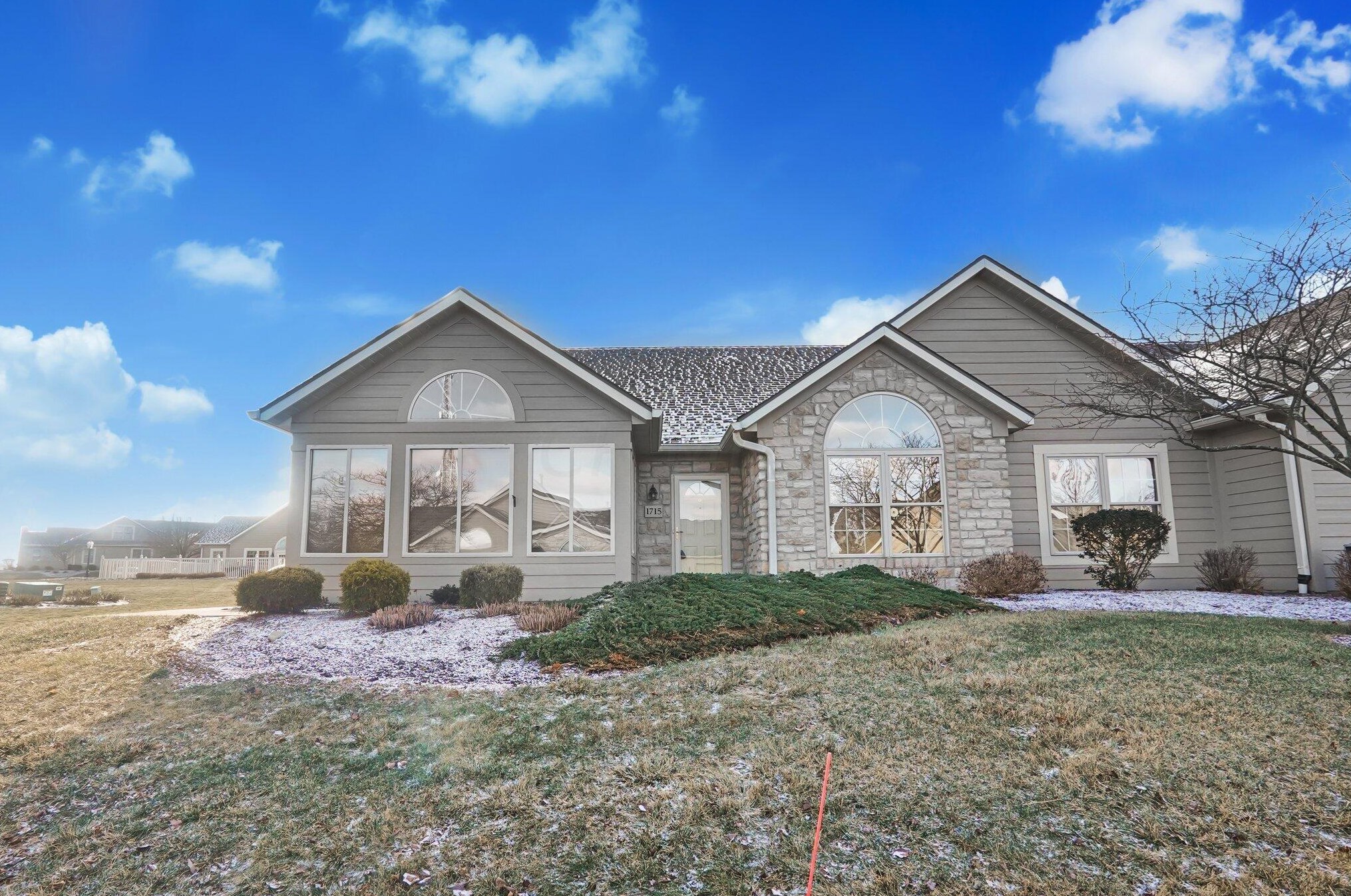 1715 Crossing Blvd, Circleville, OH 43113-8817