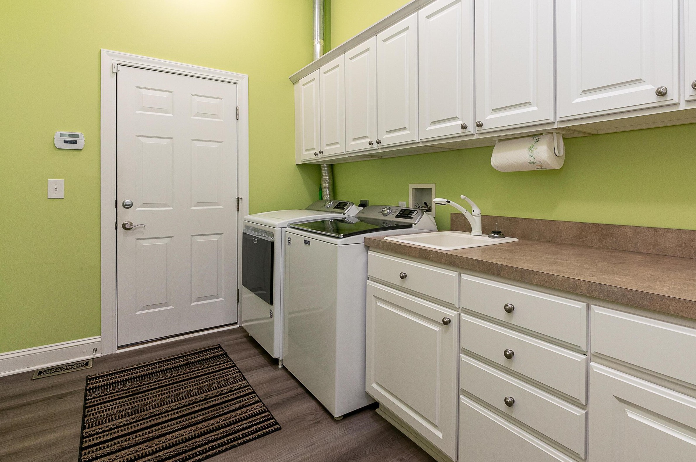 4105 Hanover Square Dr, Dublin OH  43016-7084 exterior