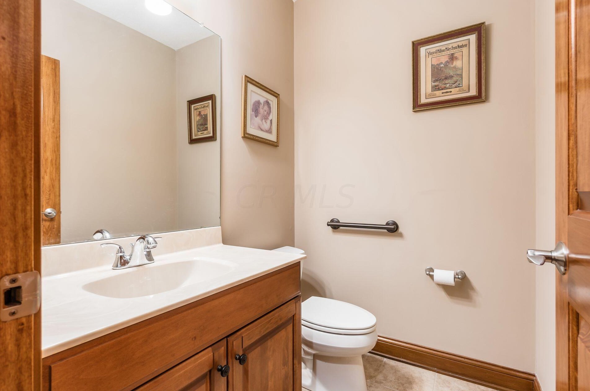 6246 Kinver Edge Way, Columbus OH  43213-5128 exterior