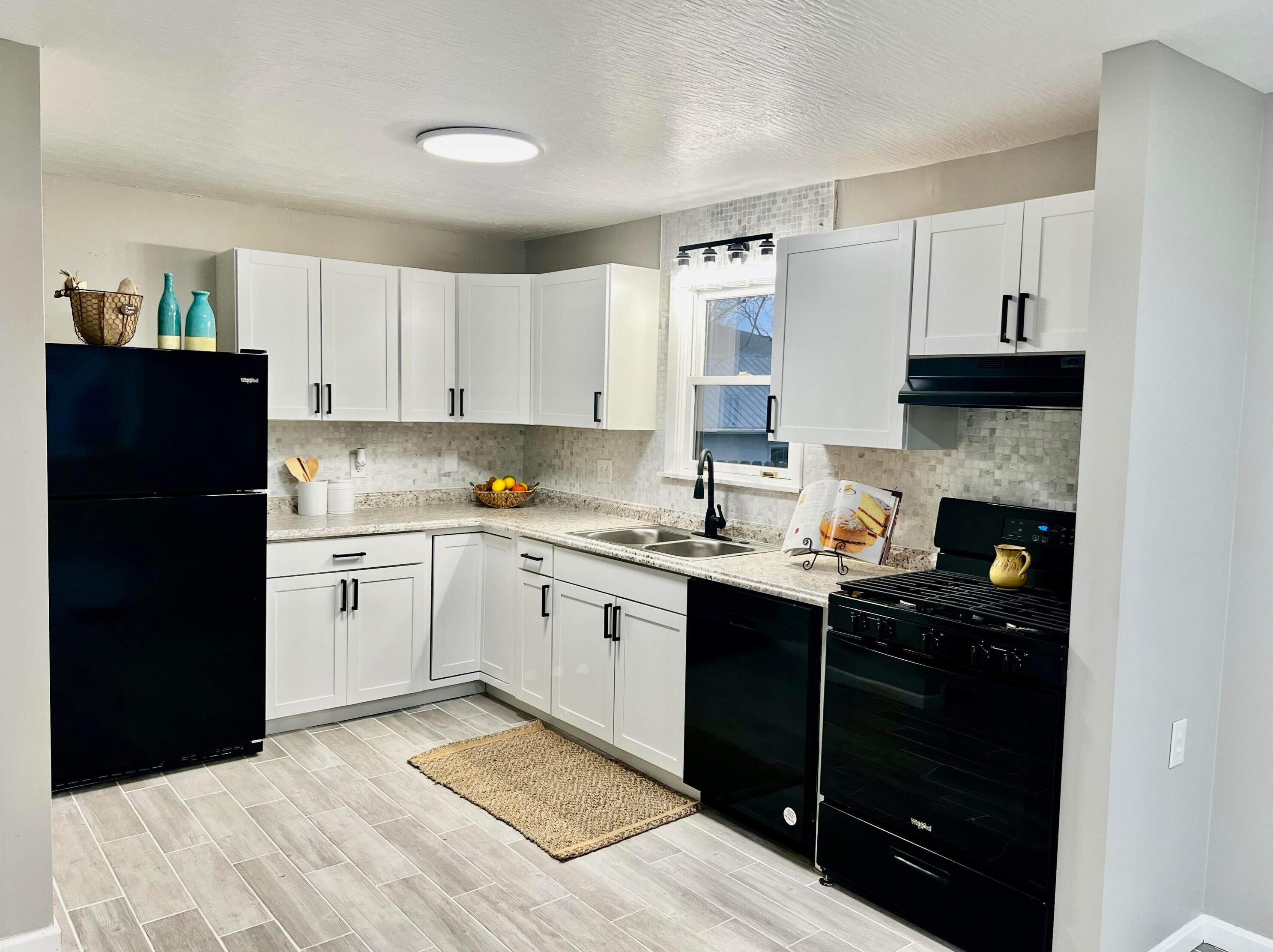 75 Hill Rd, Pickerington, OH 43147-1263