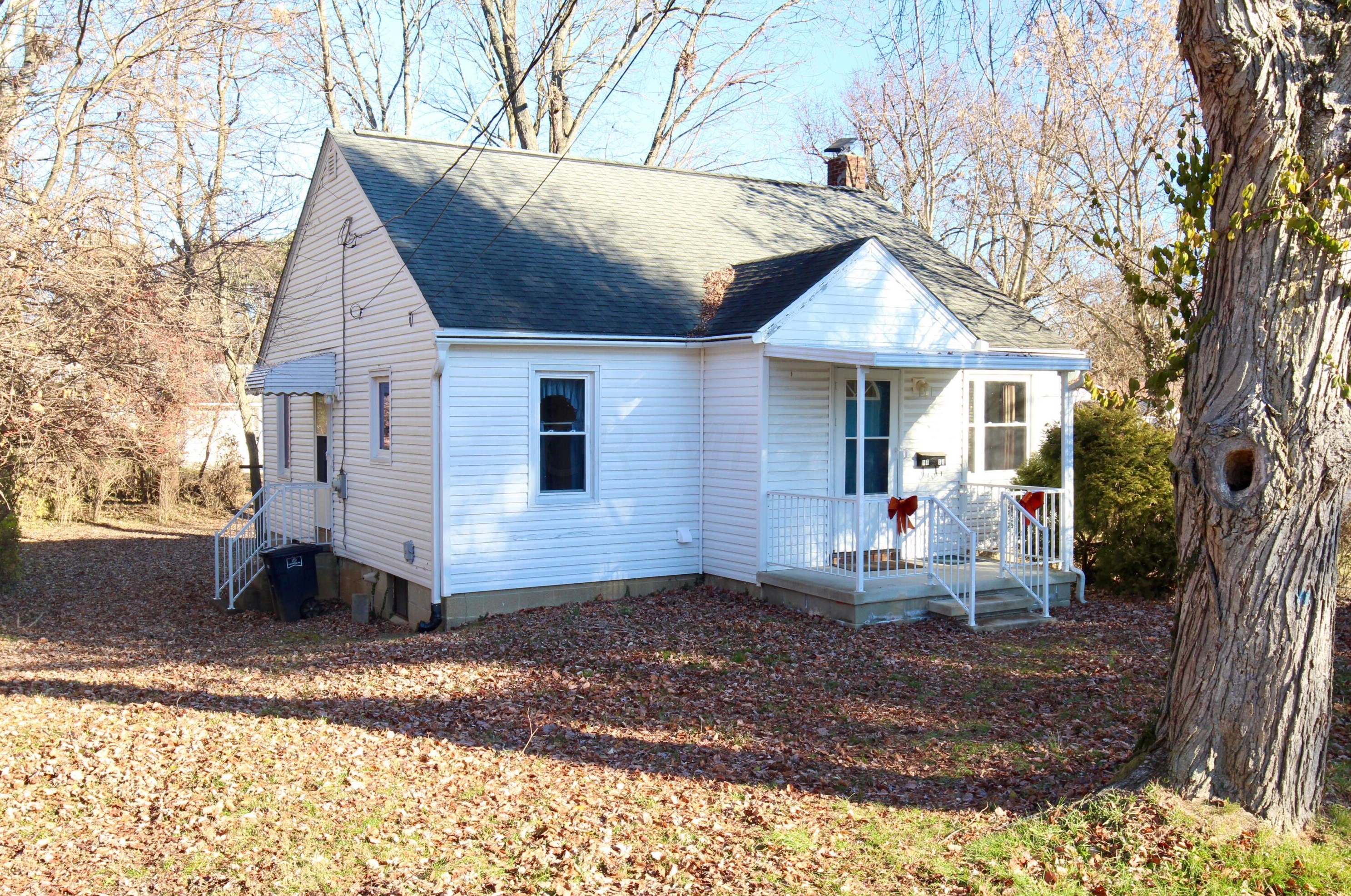 1761 Walnut St, Lancaster, OH 43130-4111