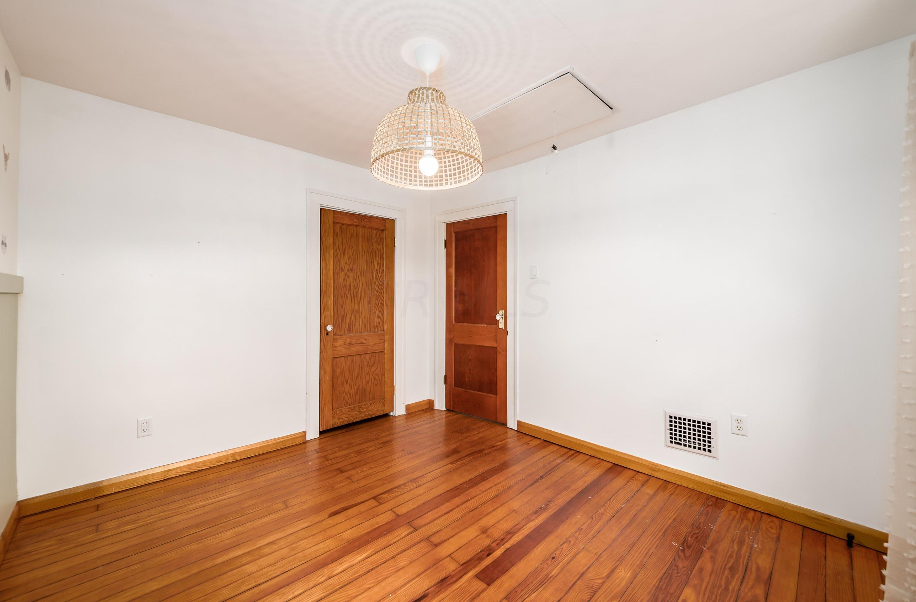 125 North Broadway, Columbus OH 43214-4111 exterior