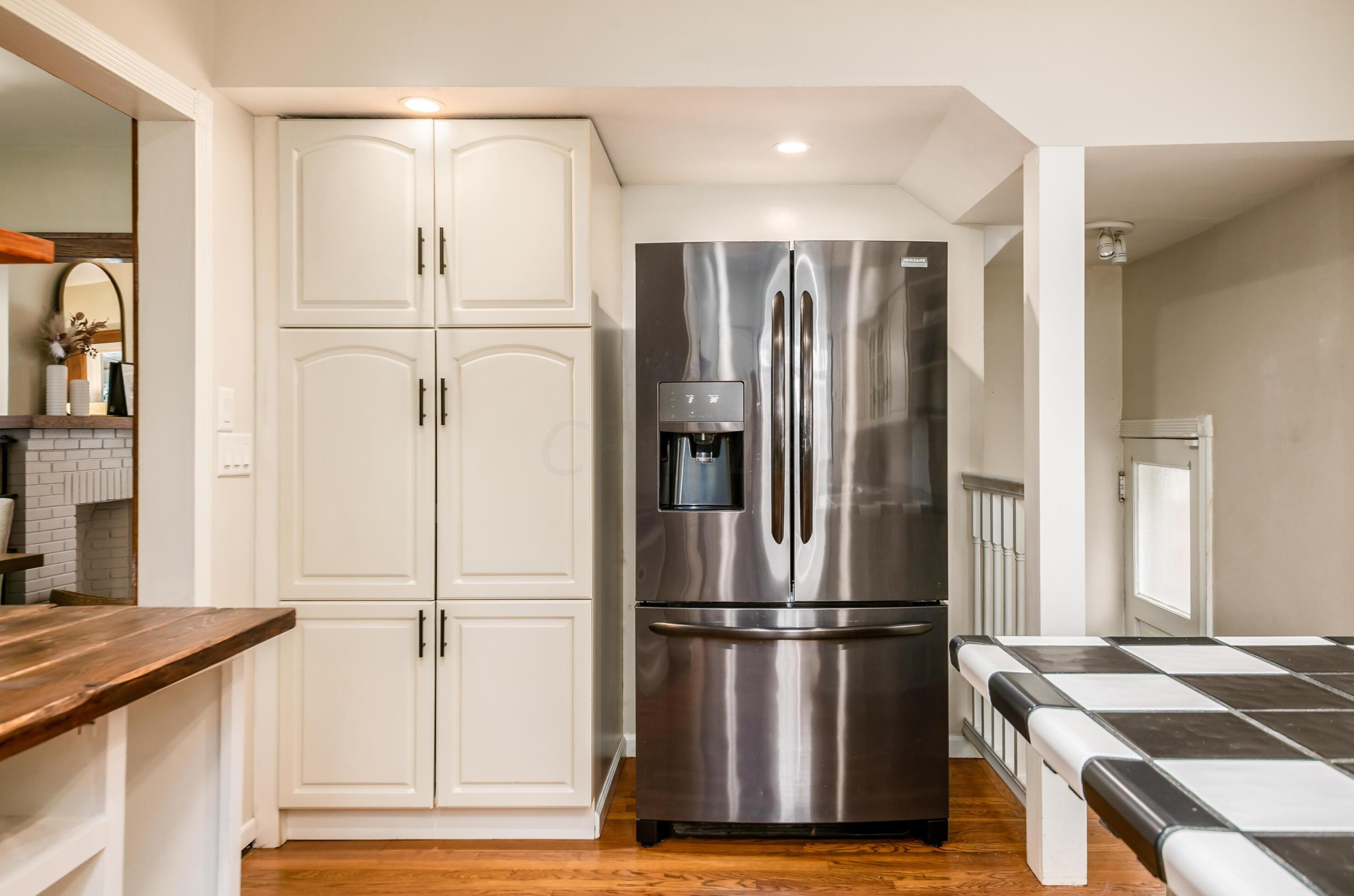 125 North Broadway, Columbus OH 43214-4111 exterior