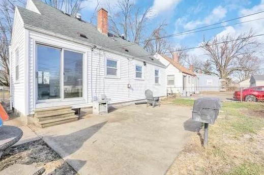 3226 Medina Ave, Columbus OH  43224-3501 exterior