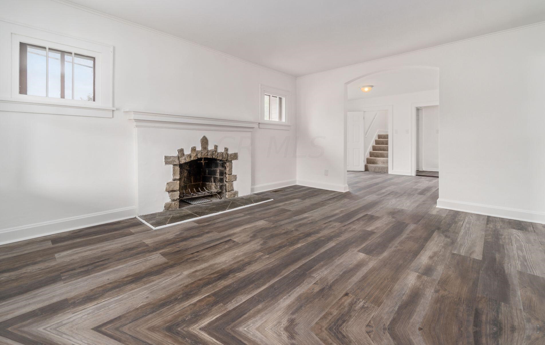 177 Lennox Ave, Columbus OH 43228-1132 exterior